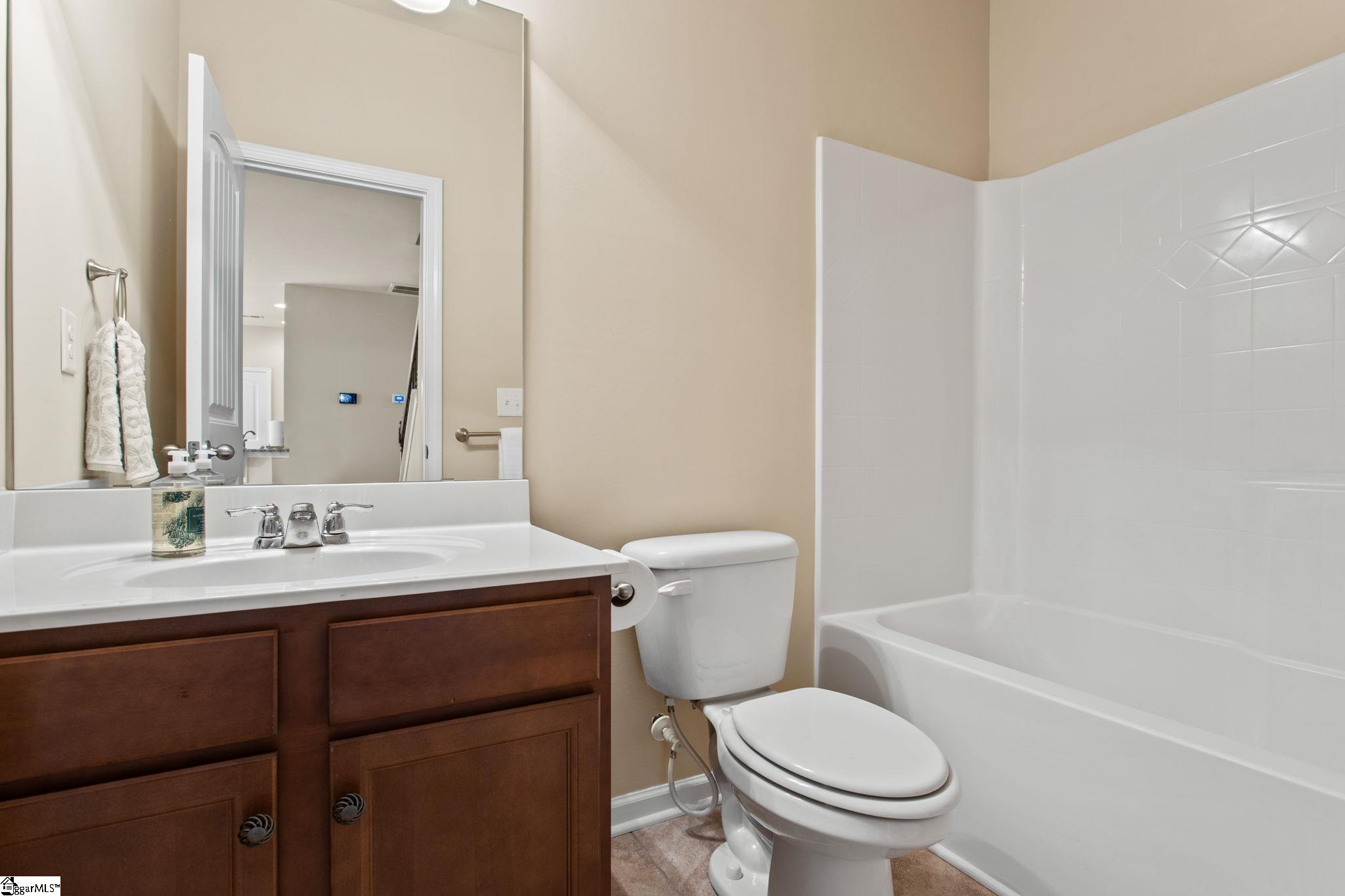 property viewer photo 23