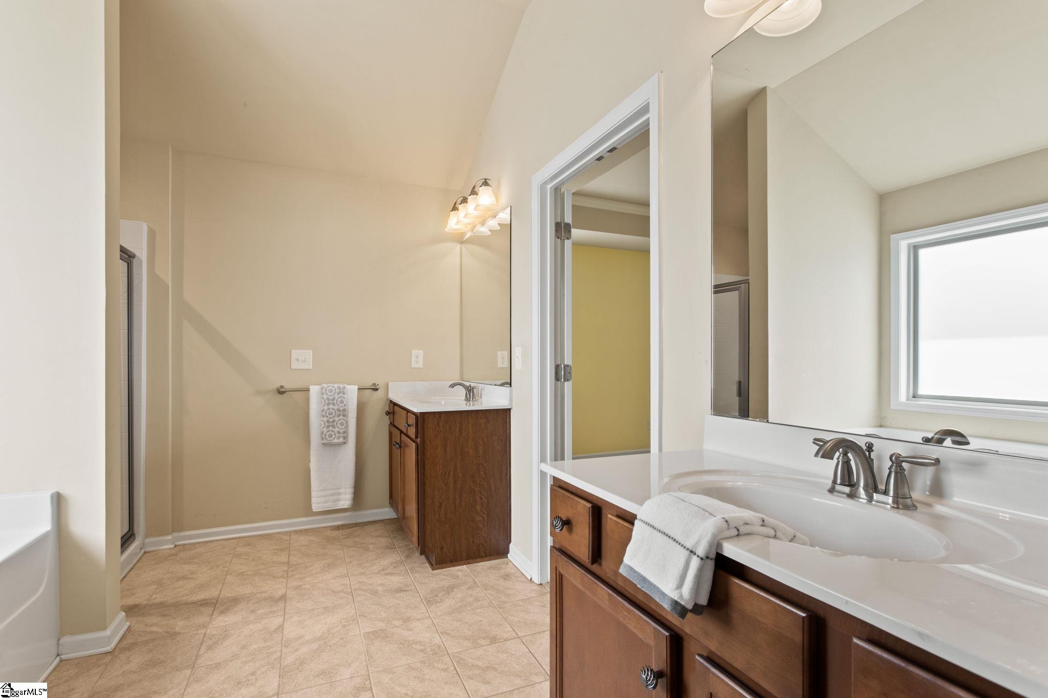 property viewer photo 34