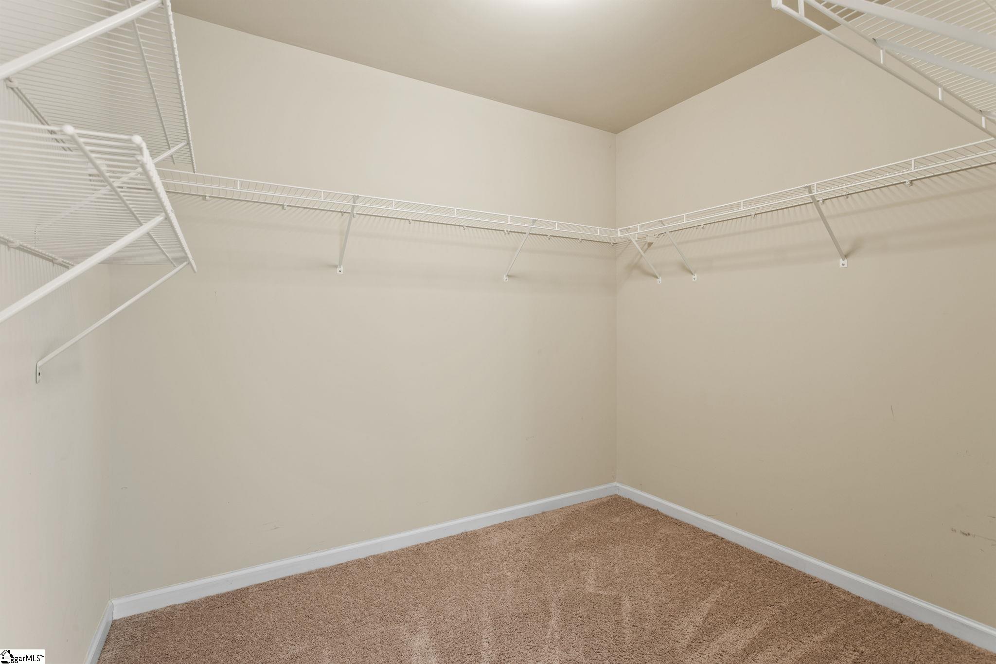property viewer photo 36