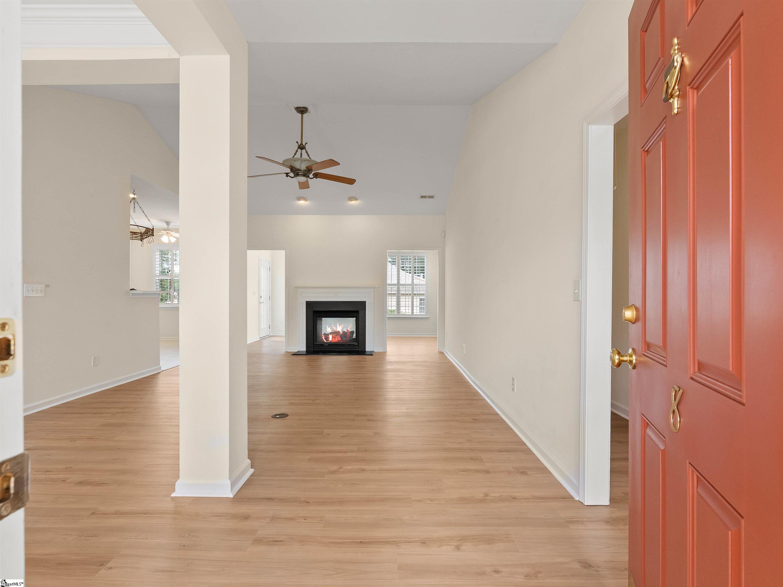 property viewer photo 2