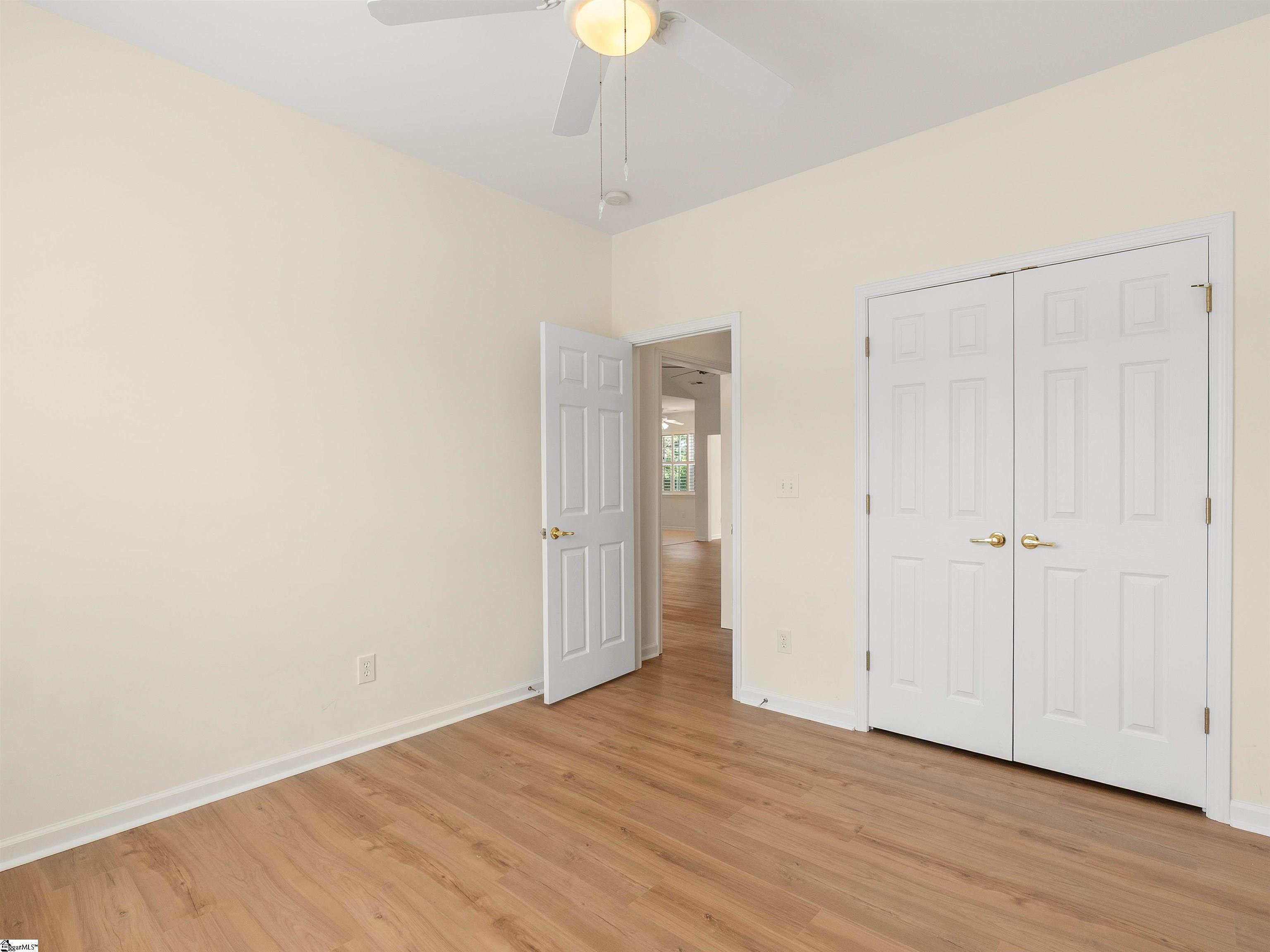 property viewer photo 32