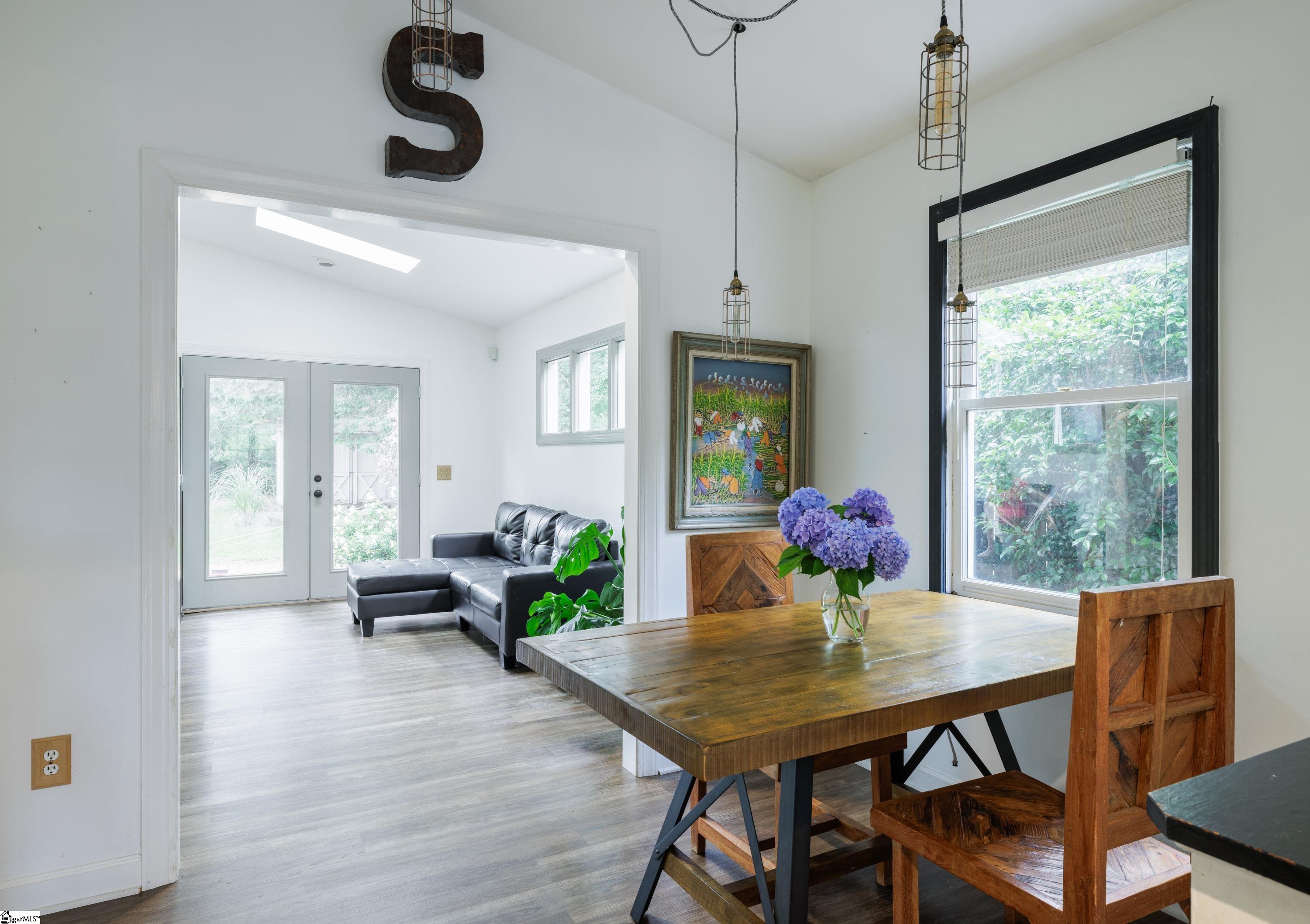 property viewer photo 8