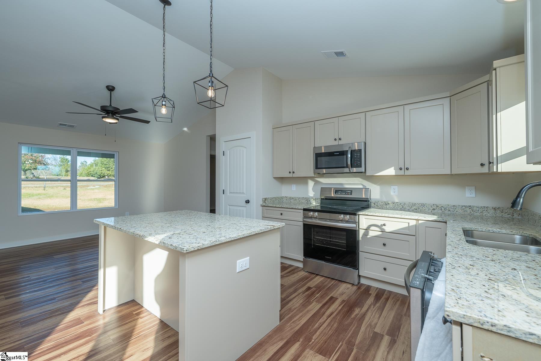 property viewer photo 10