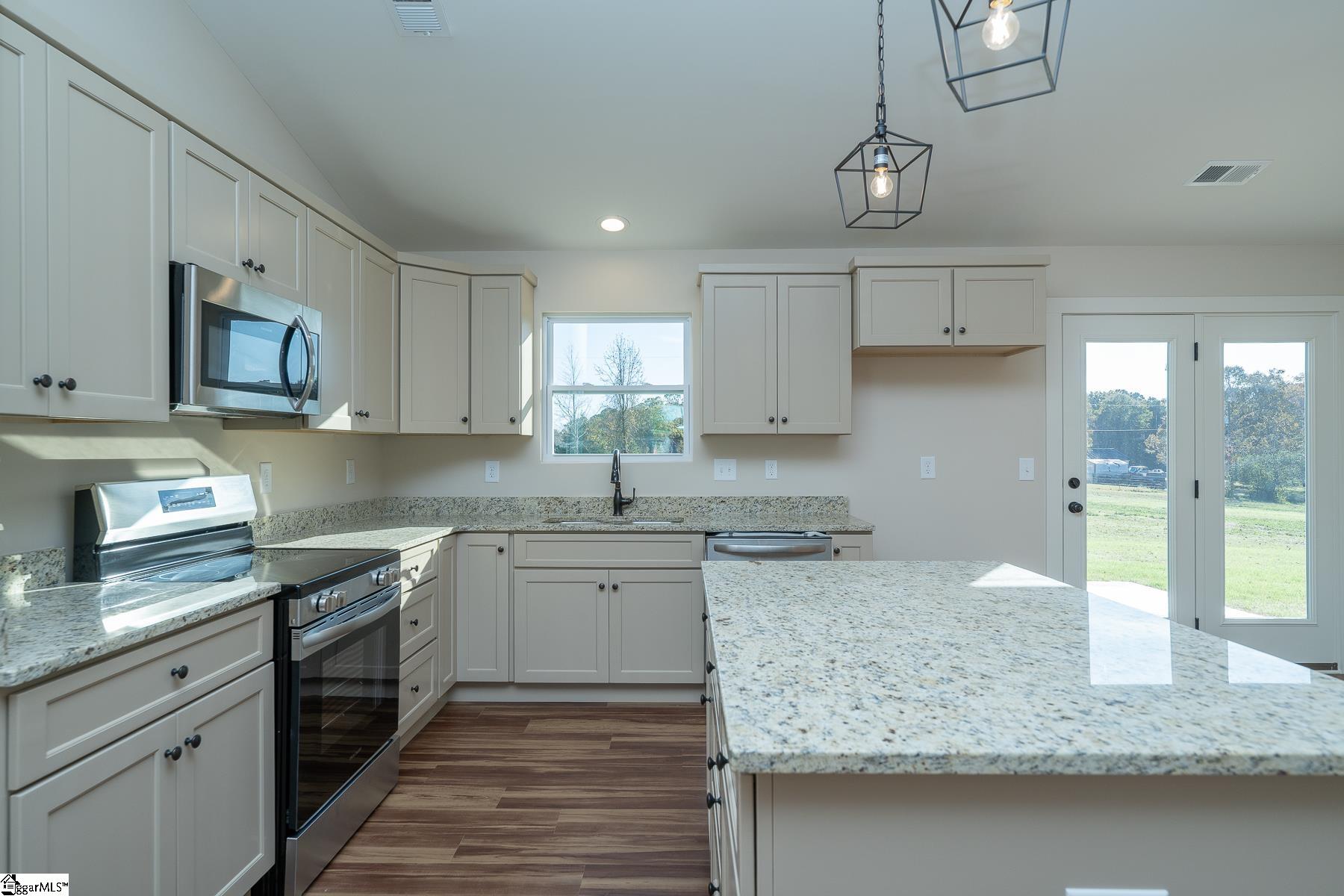 property viewer photo 11