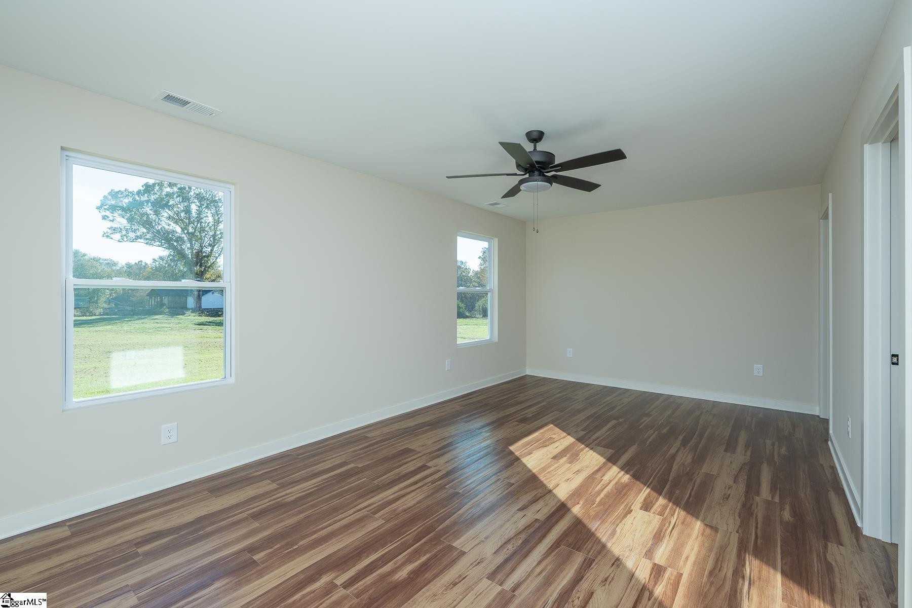 property viewer photo 12