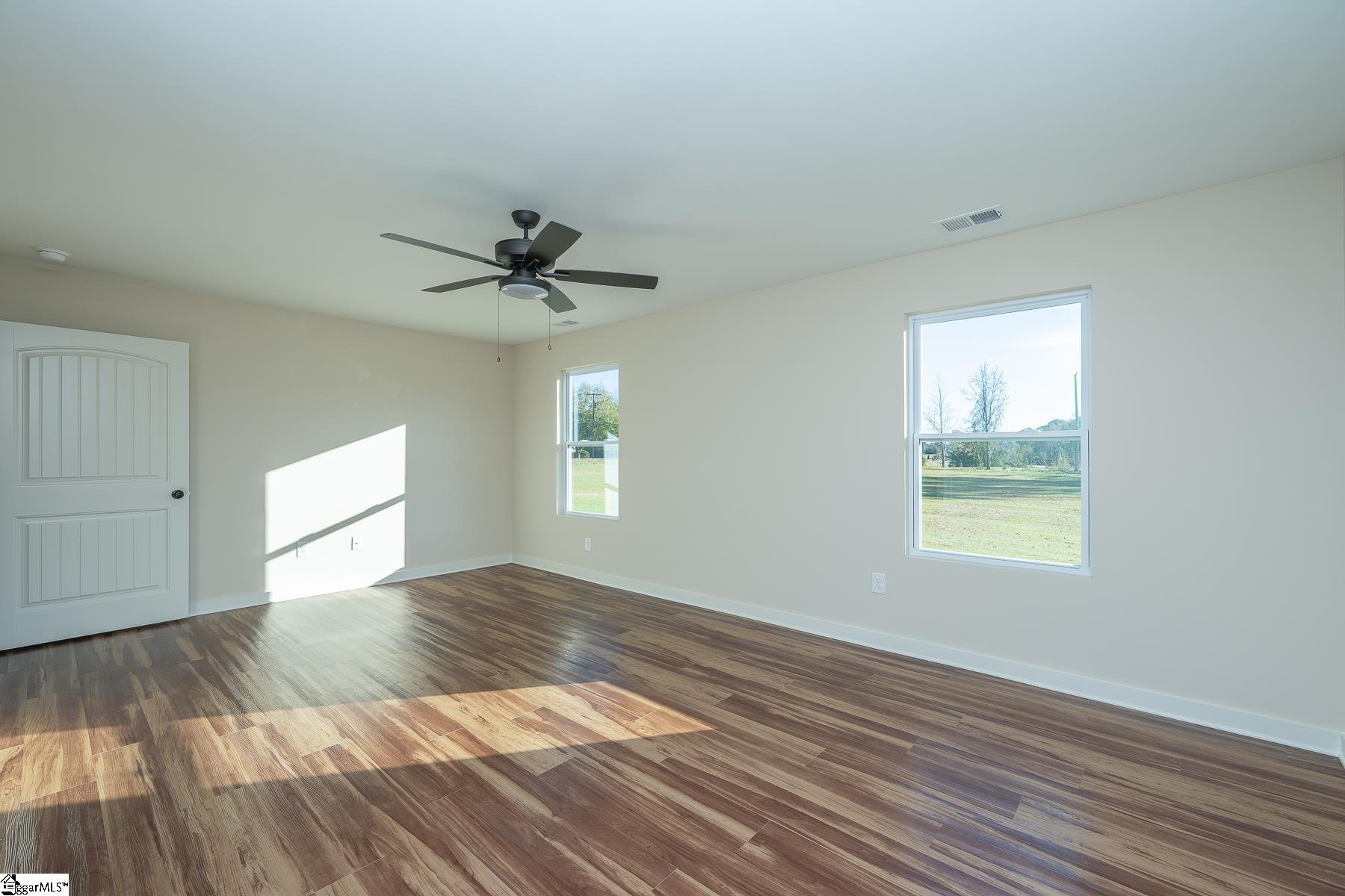 property viewer photo 13