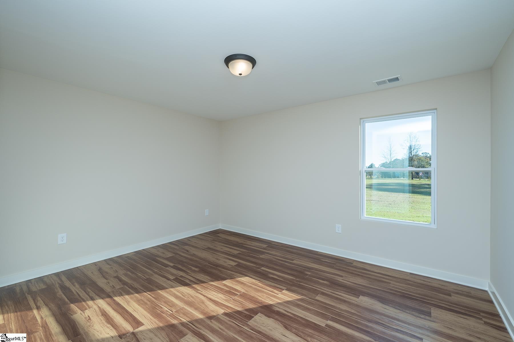 property viewer photo 19