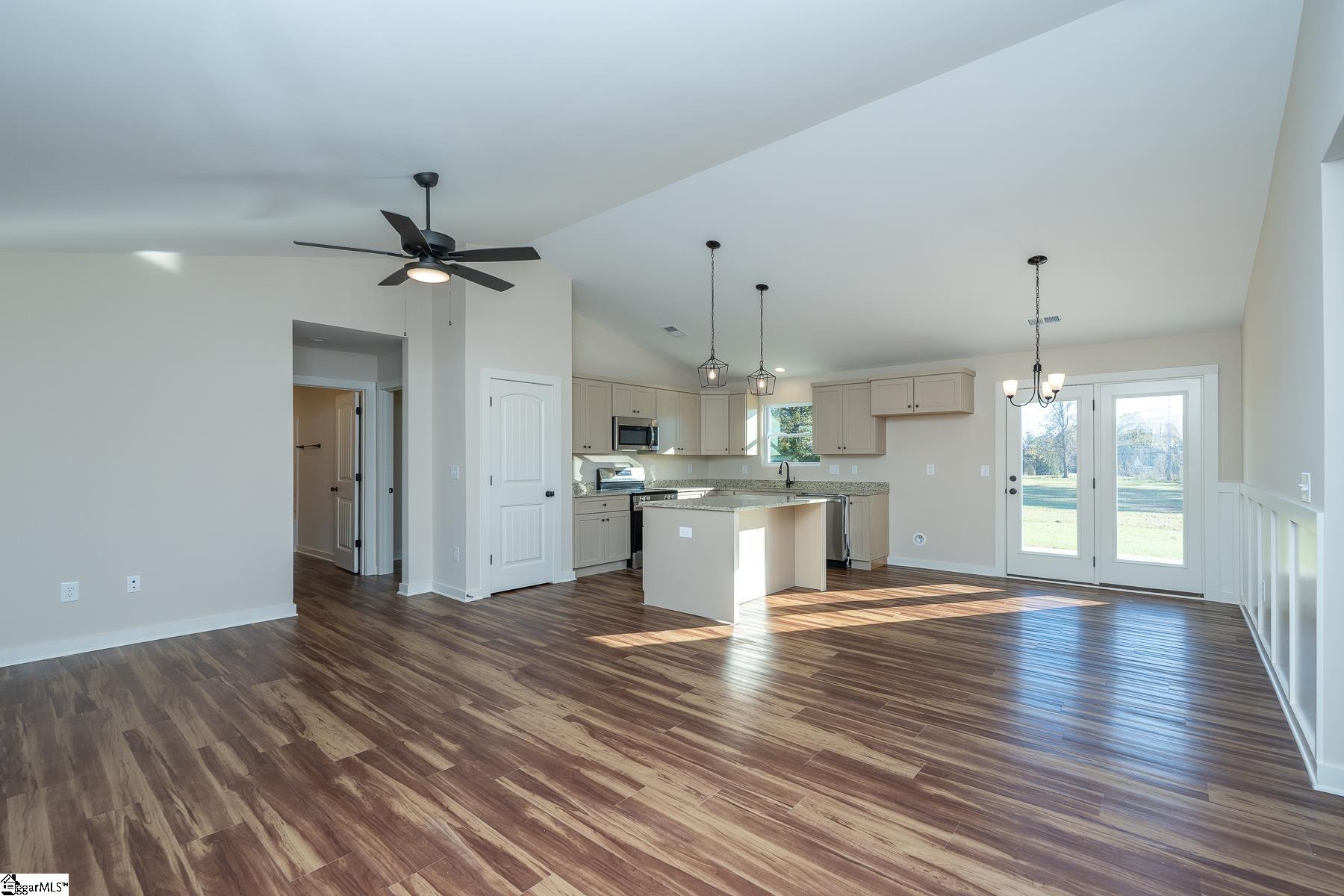 property viewer photo 7