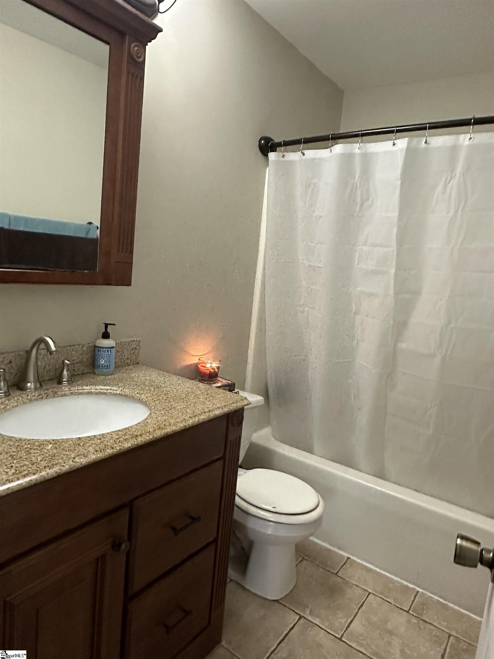 property viewer photo 9