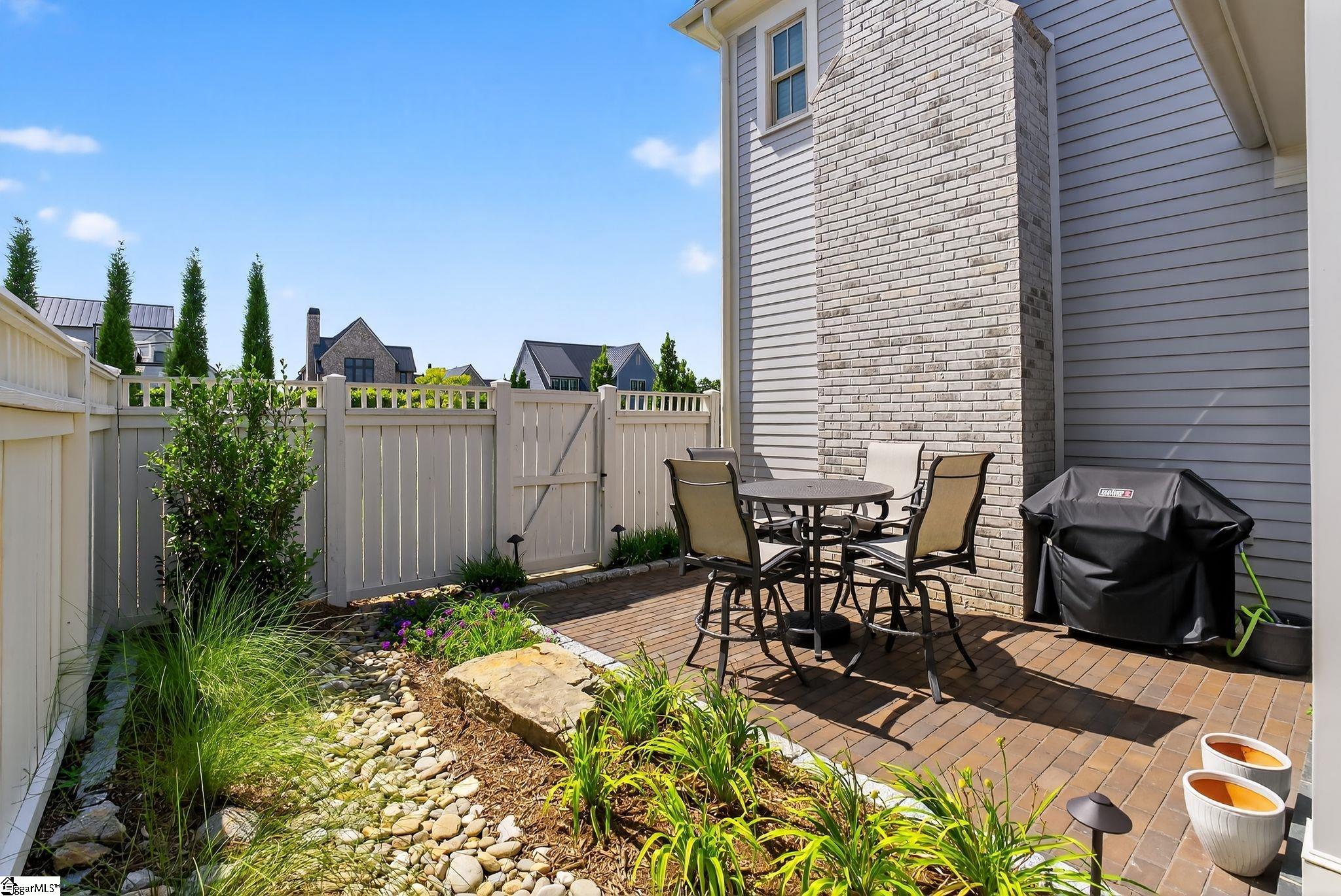property viewer photo 10