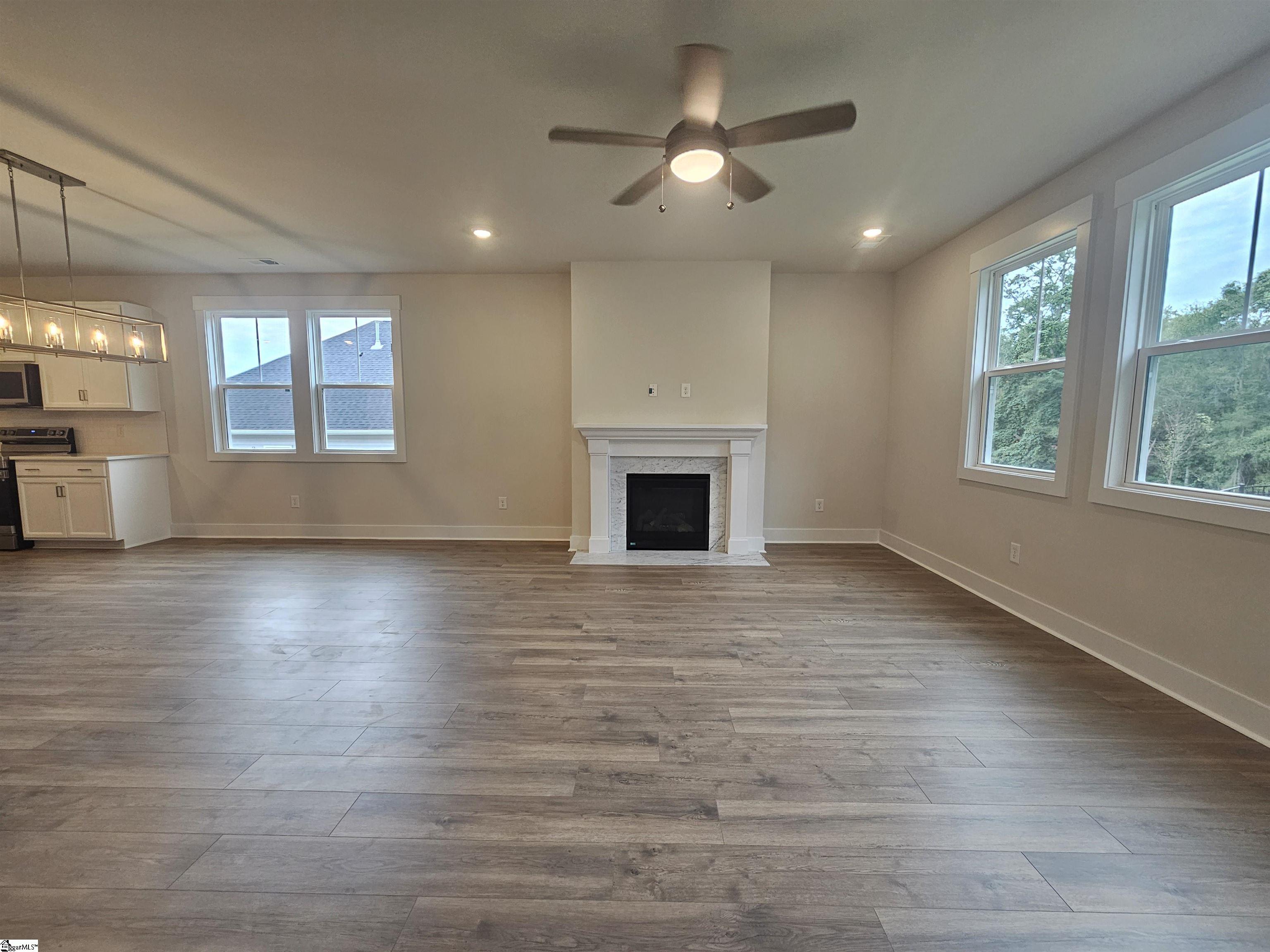 property viewer photo 10