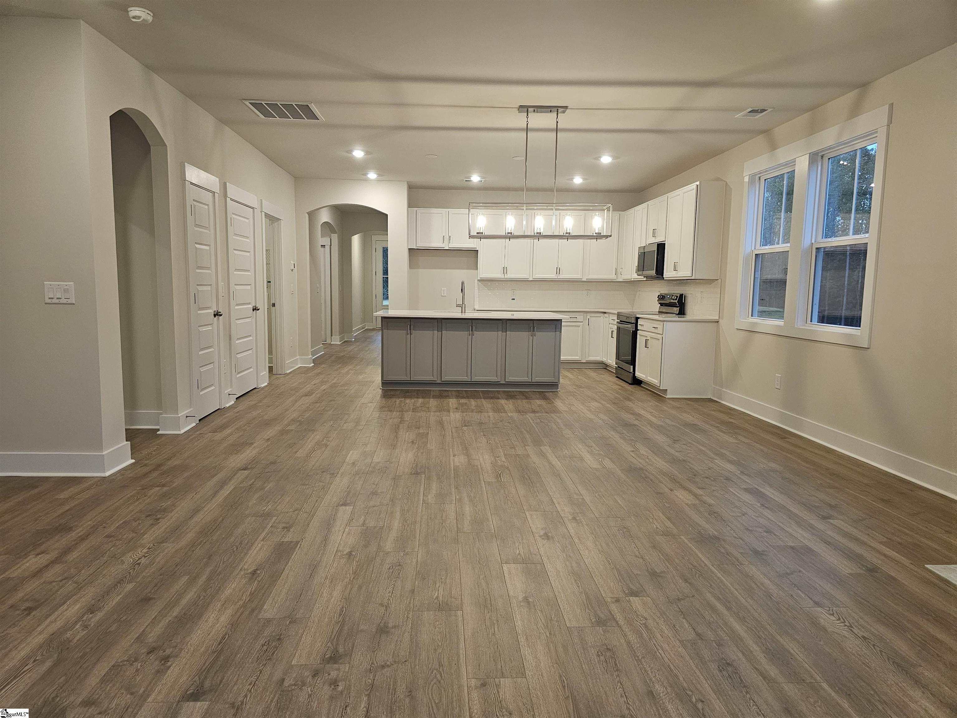 property viewer photo 9