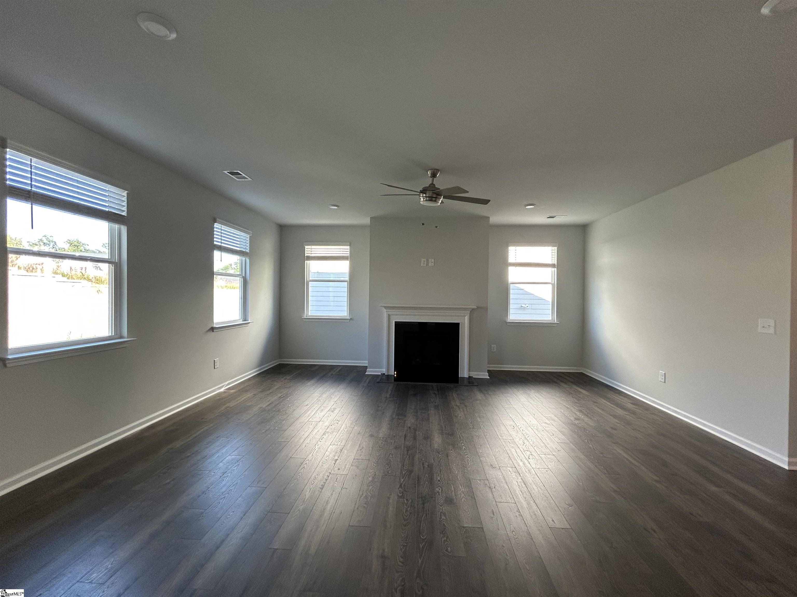 property viewer photo 1
