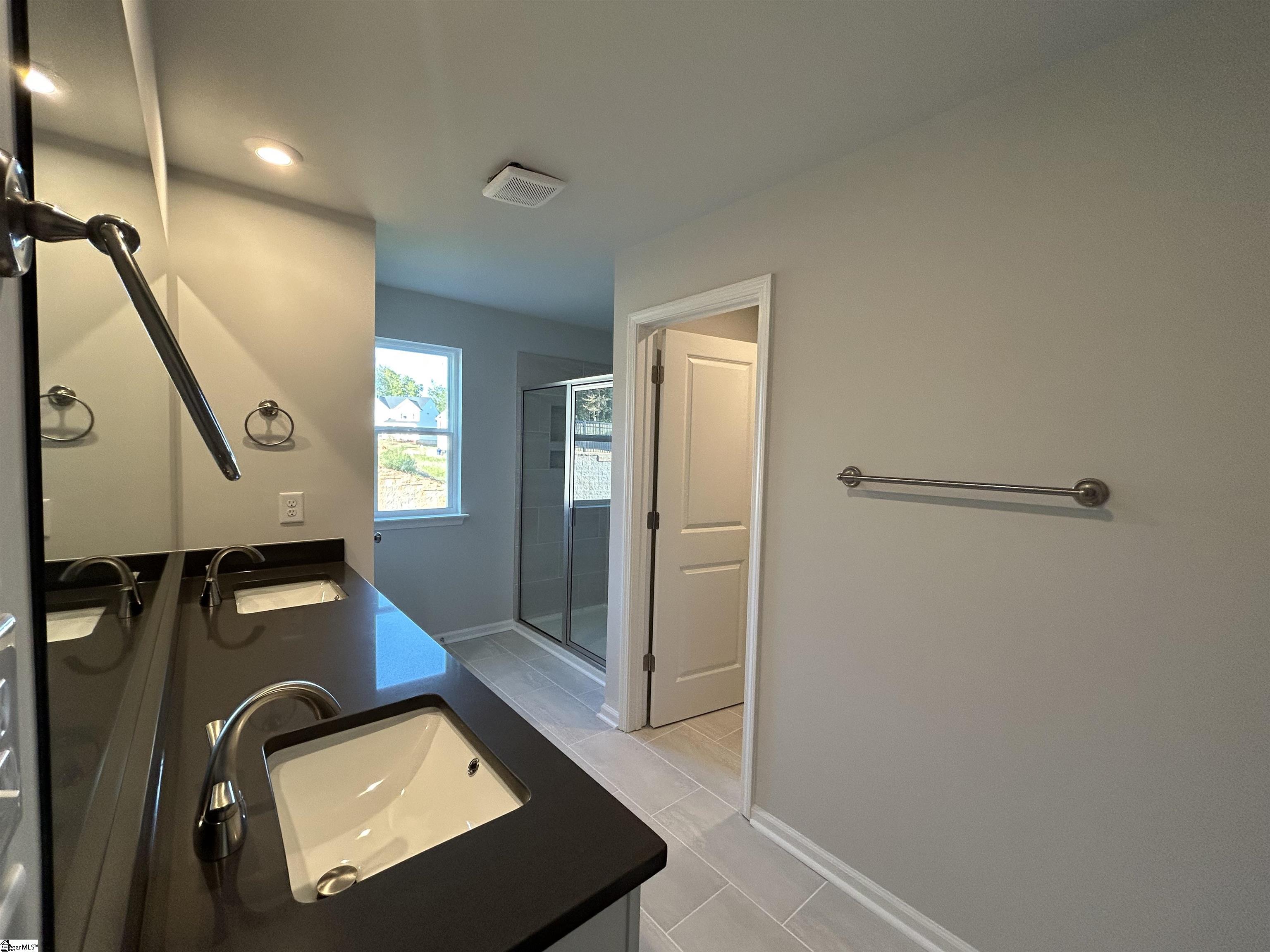 property viewer photo 16