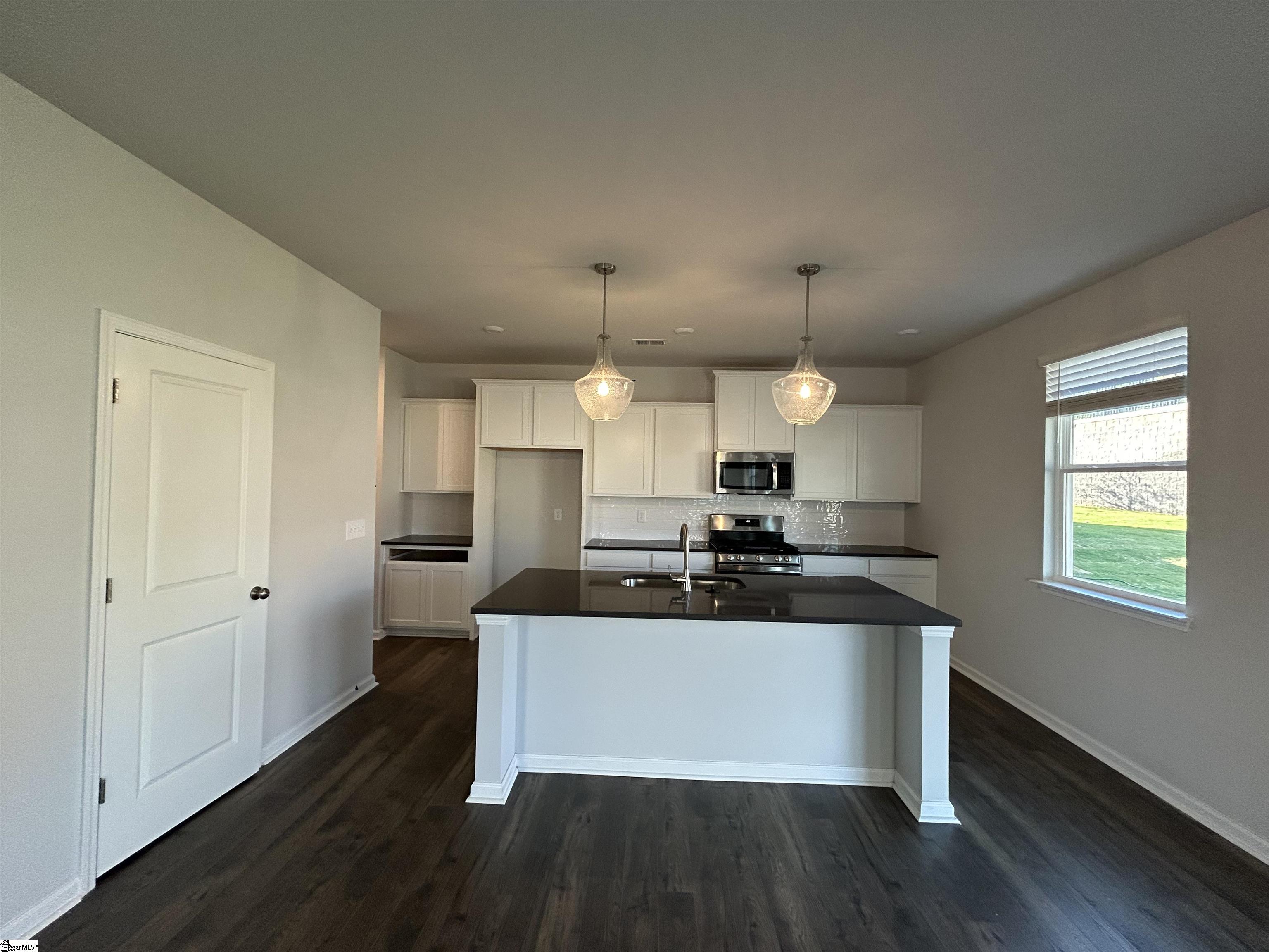 property viewer photo 2
