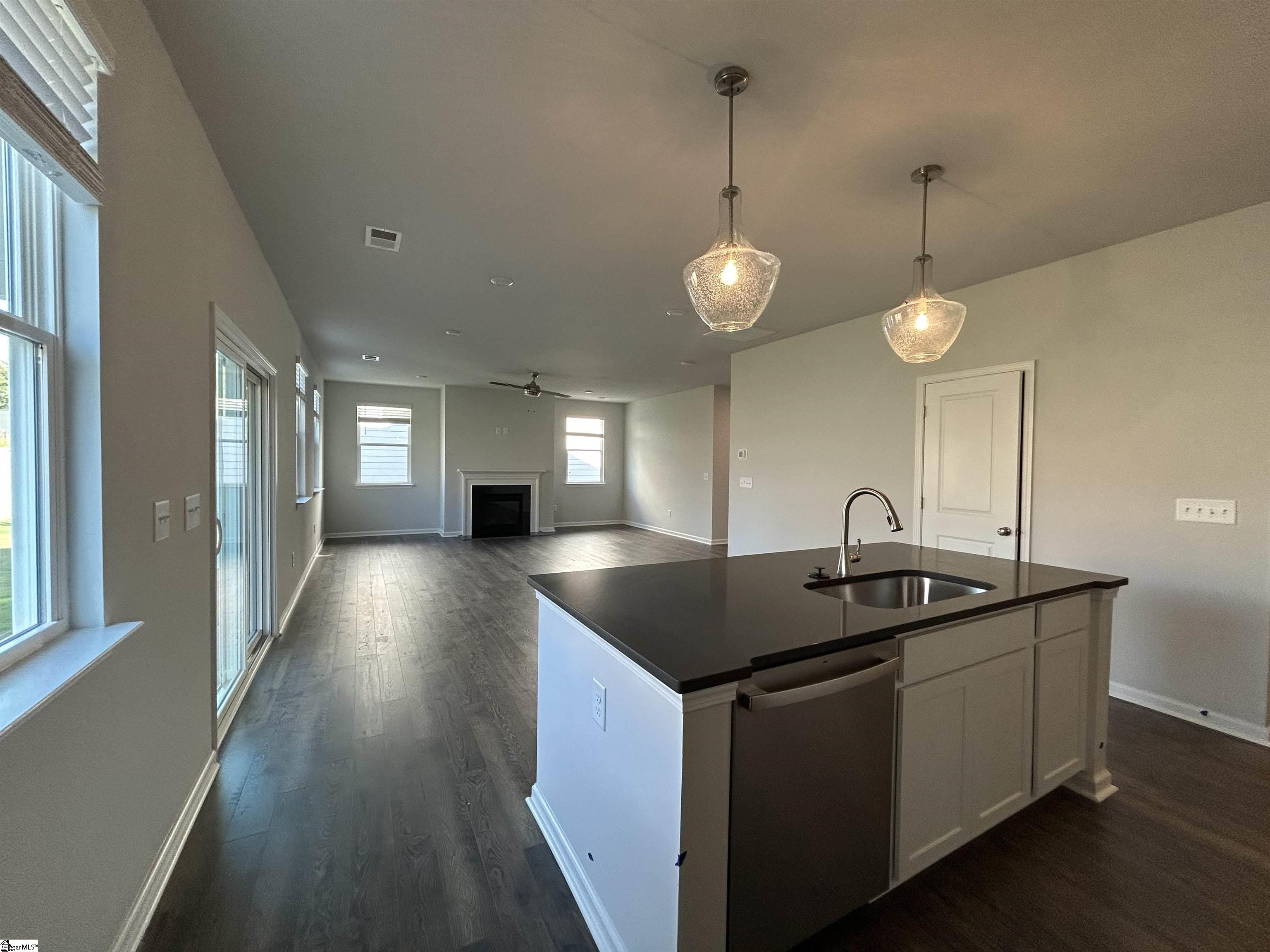 property viewer photo 4