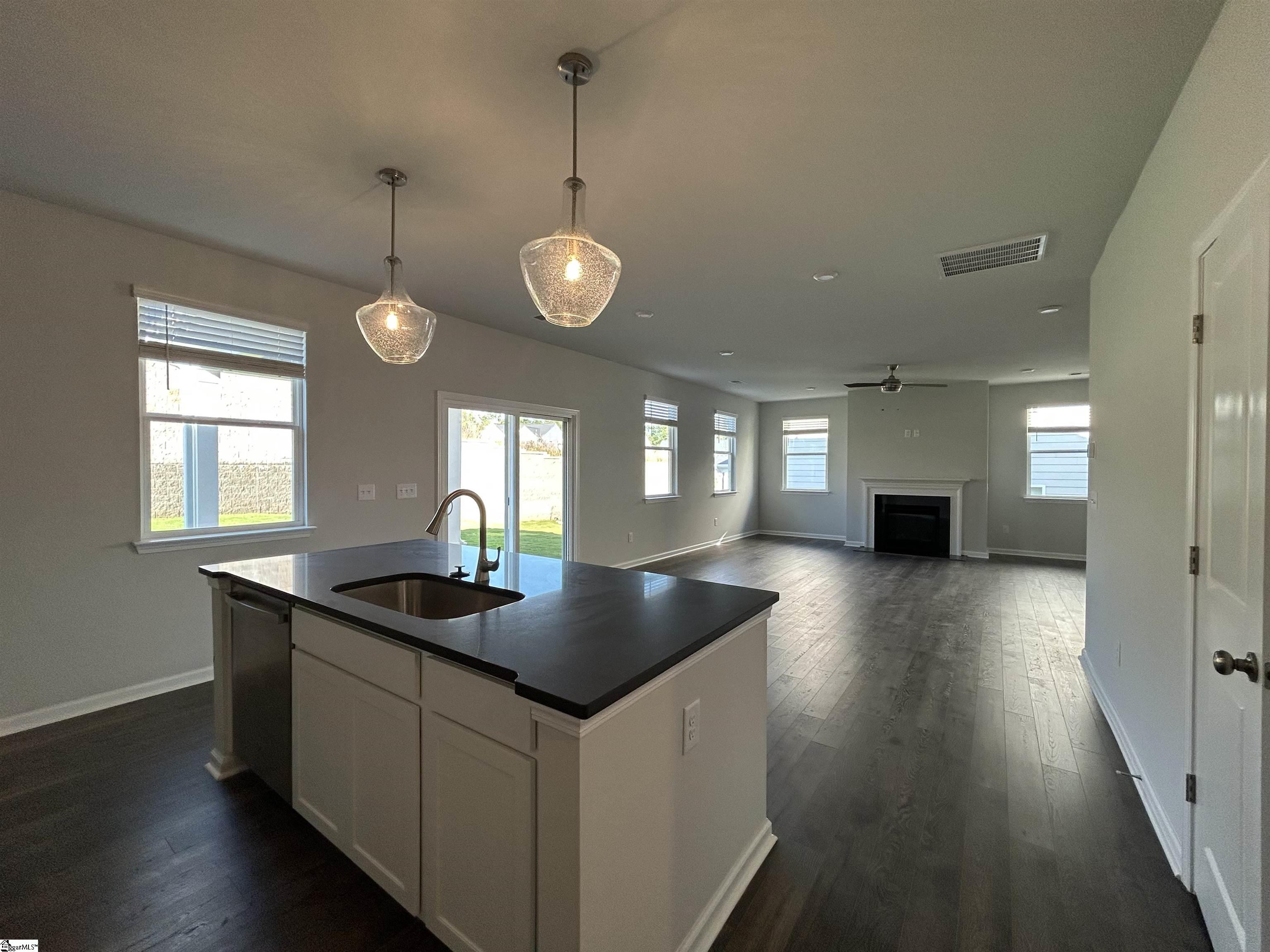property viewer photo 5