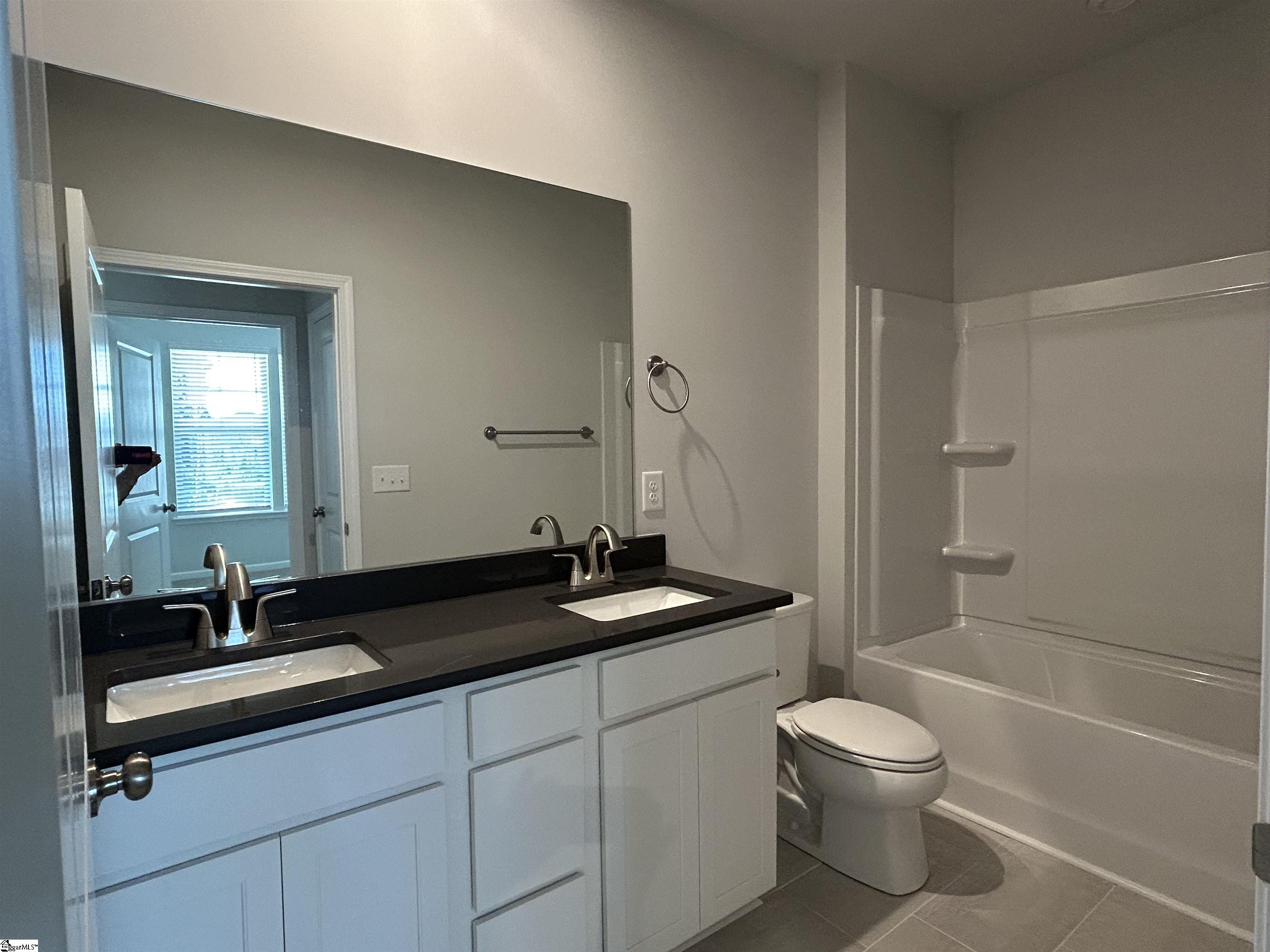 property viewer photo 9