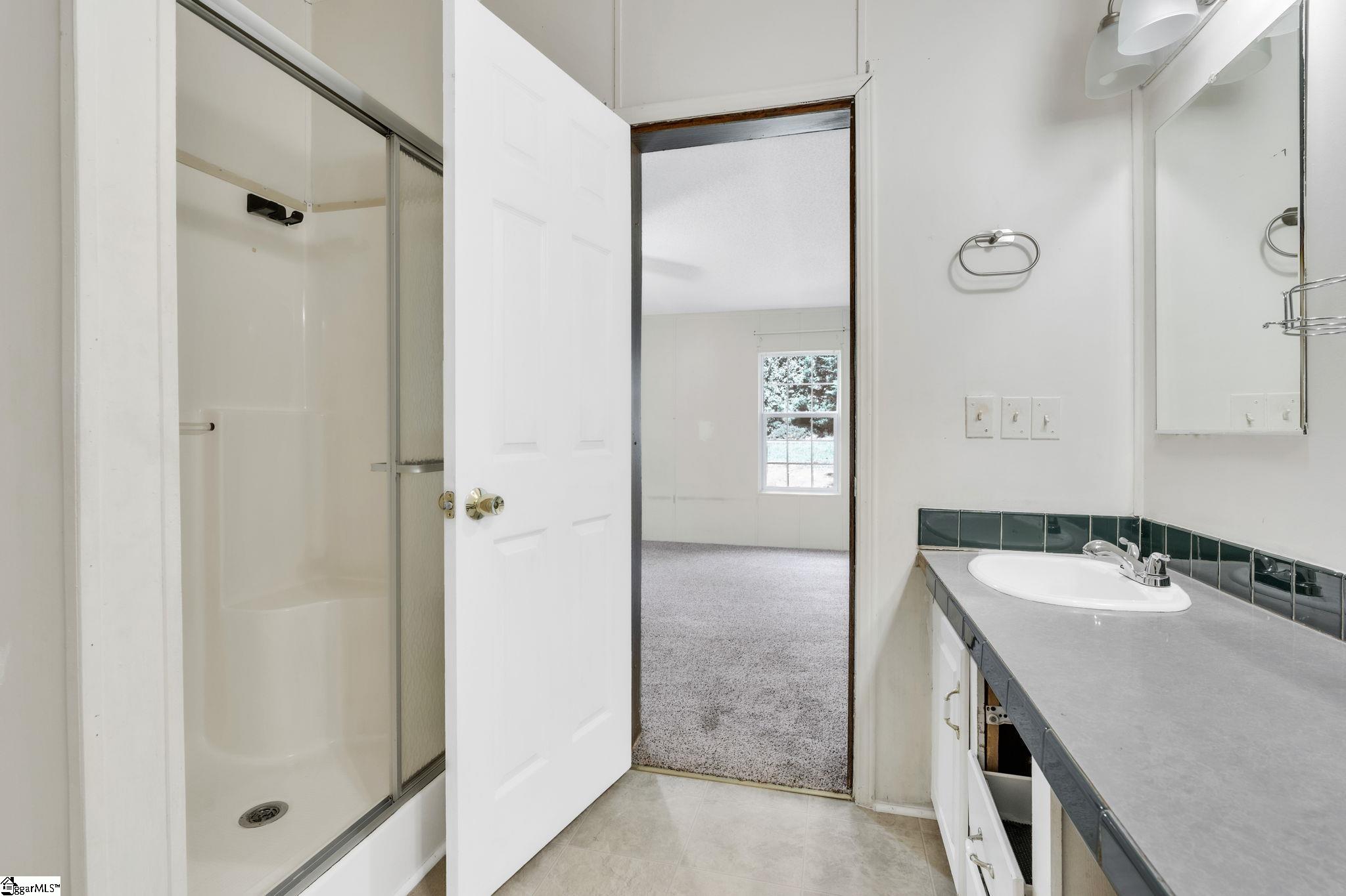 property viewer photo 16