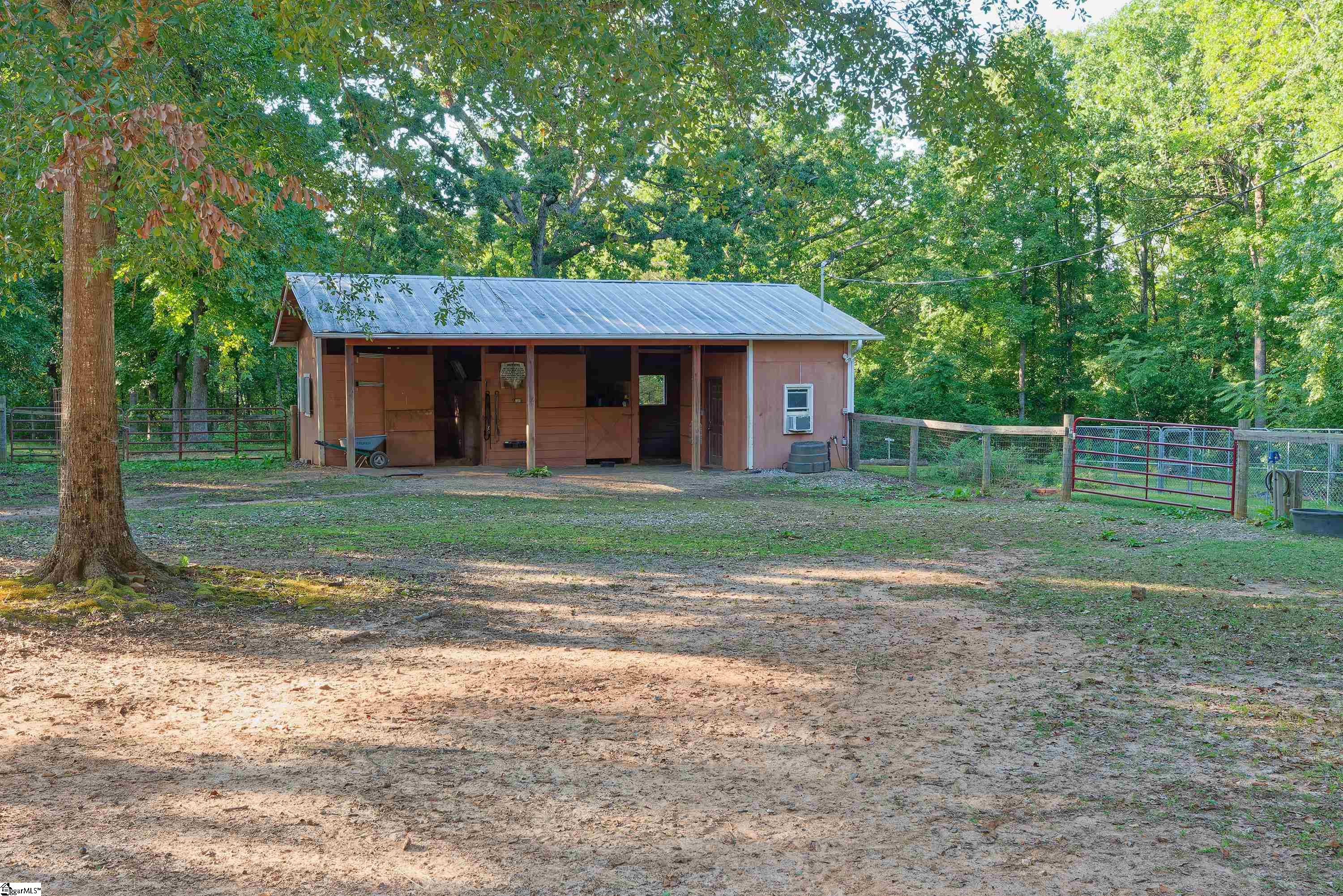 main property photo 39