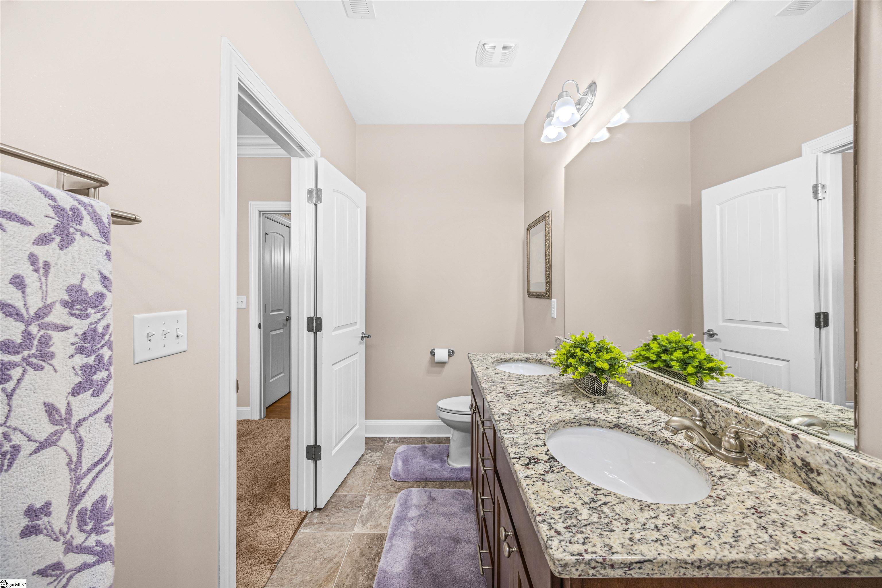 property viewer photo 17