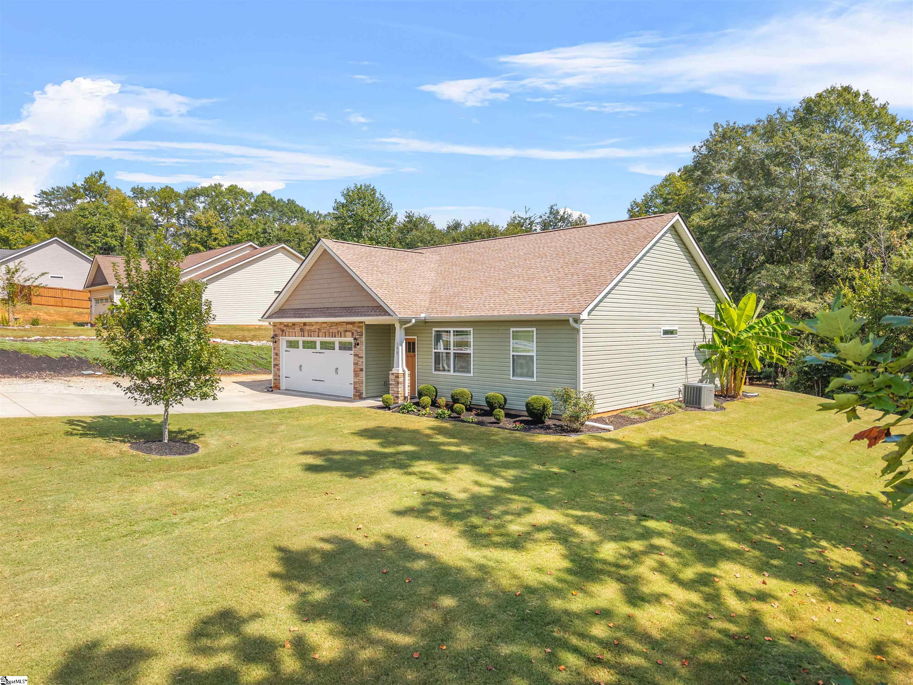 property viewer photo 3