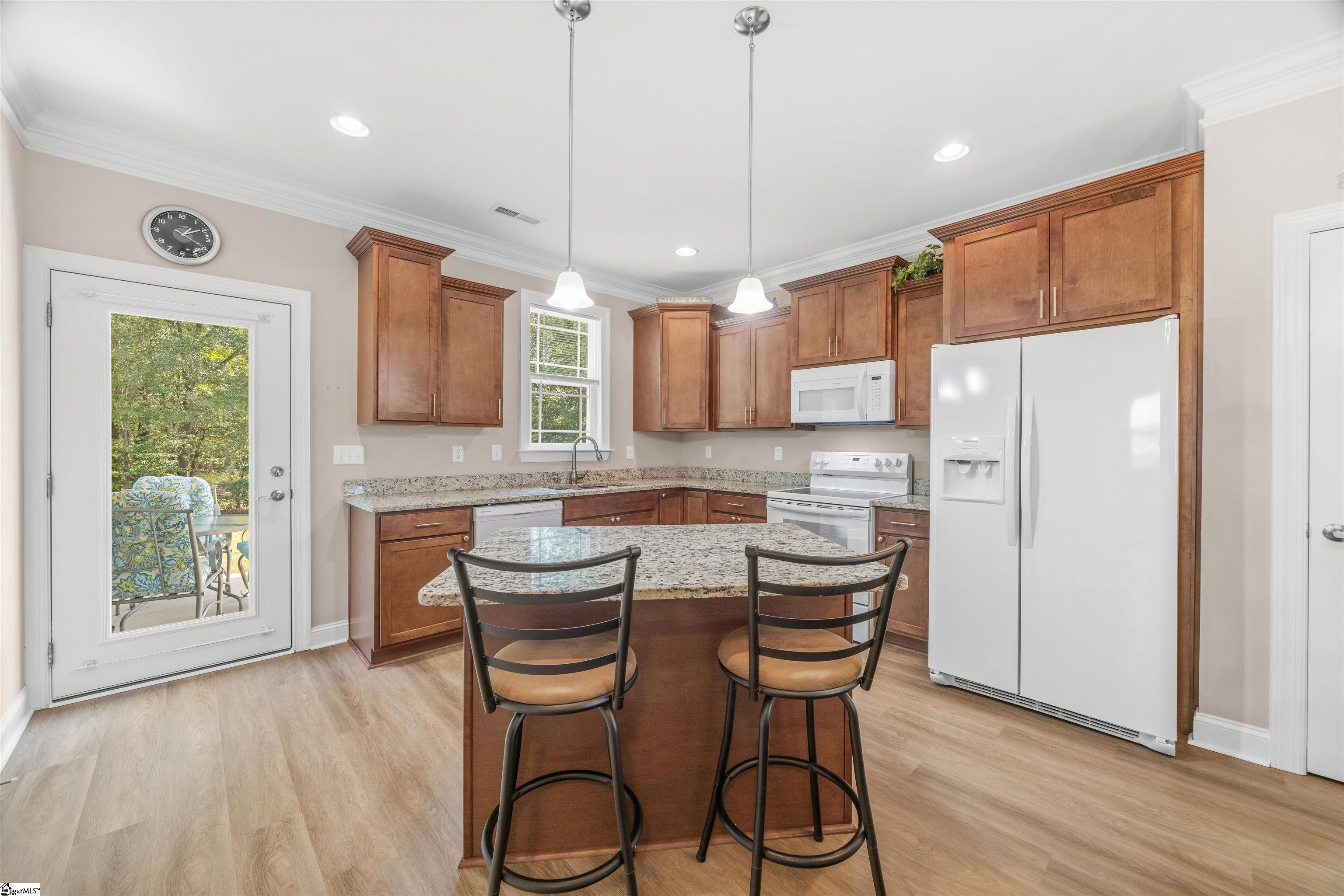 property viewer photo 6