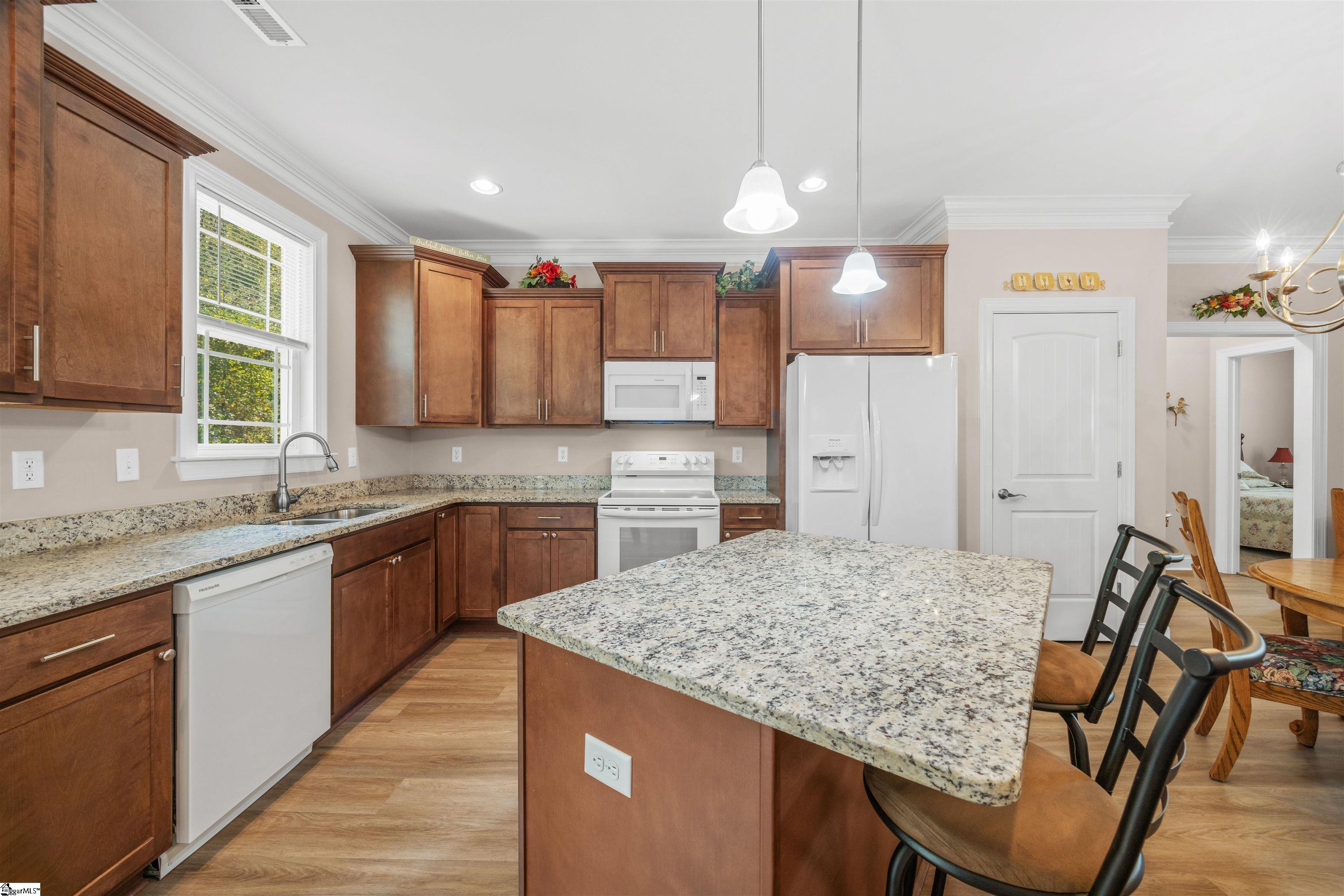 property viewer photo 7