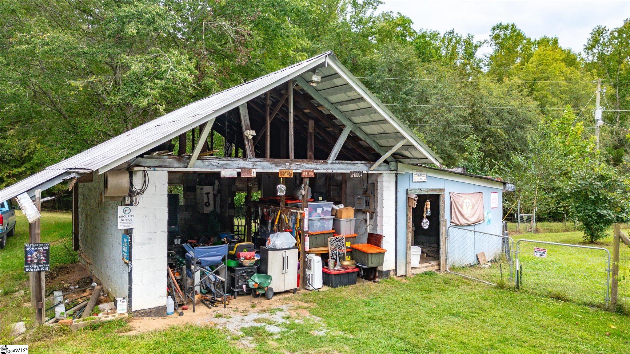 main property photo 33