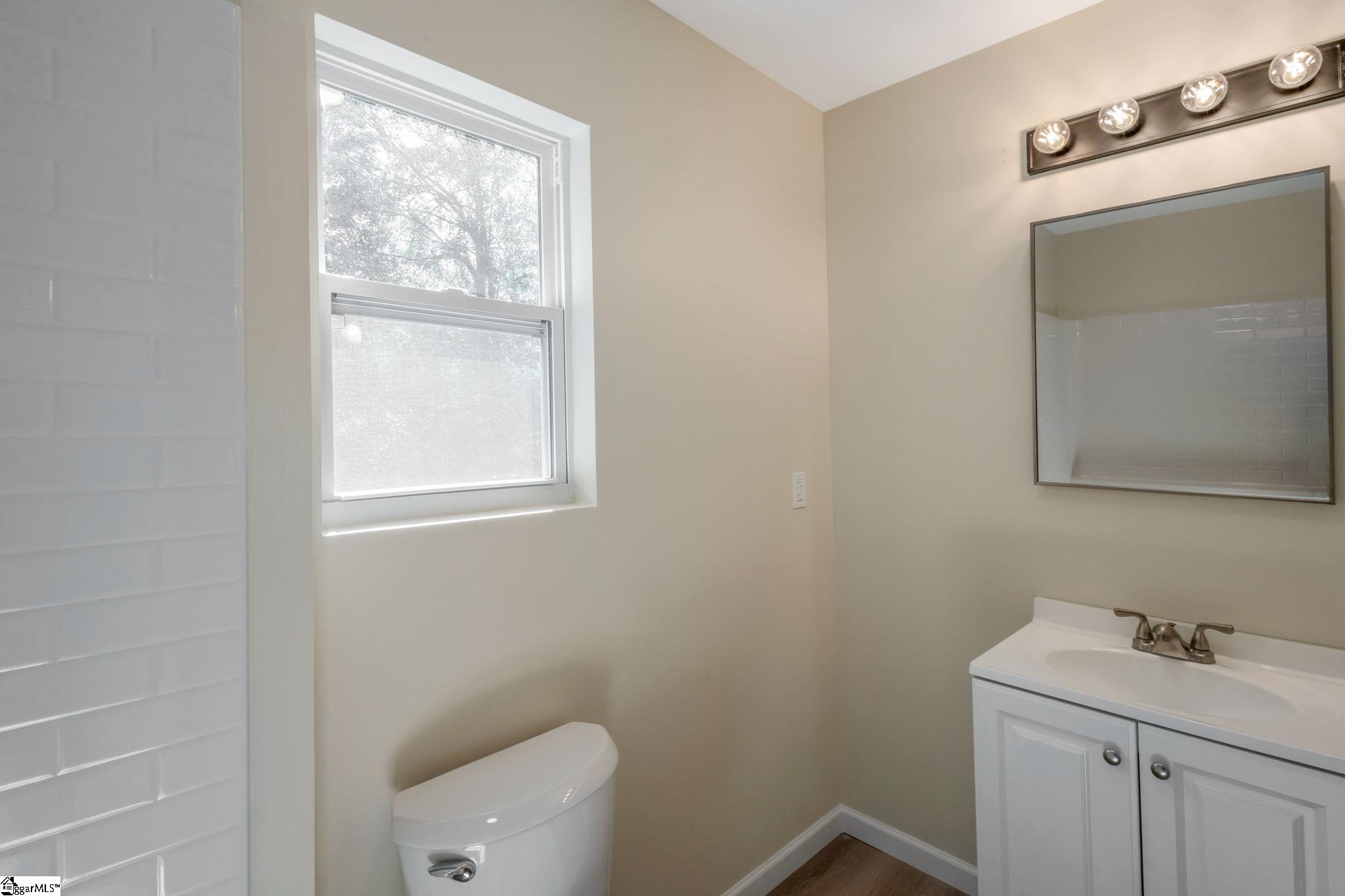 property viewer photo 1