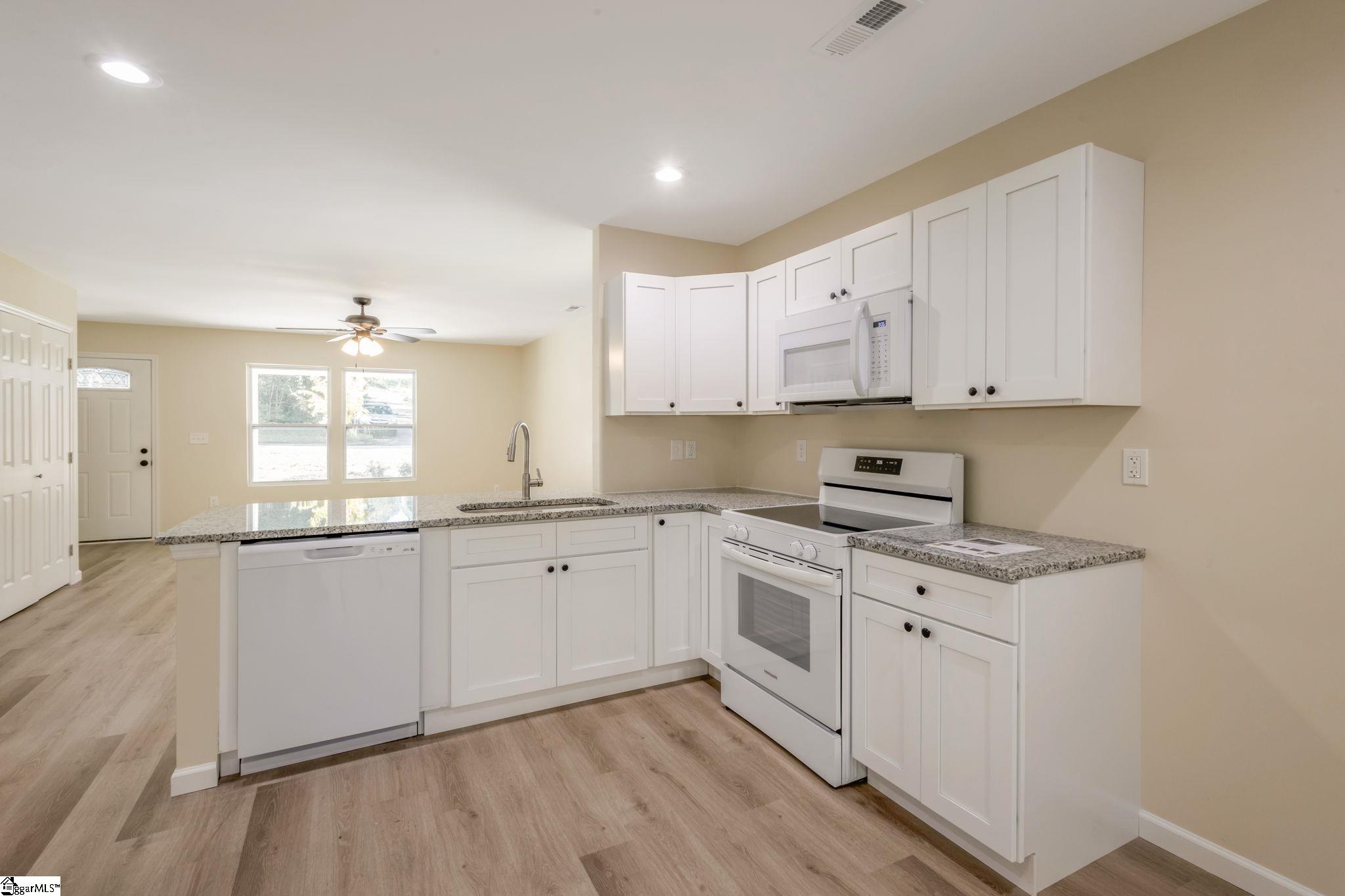 property viewer photo 8