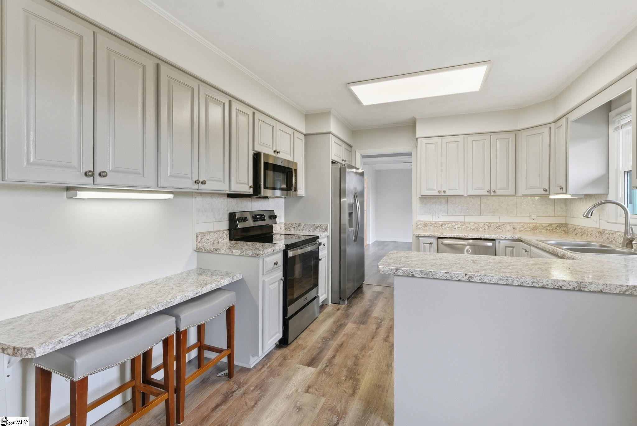 property viewer photo 13