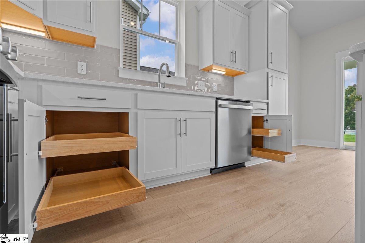 property viewer photo 10