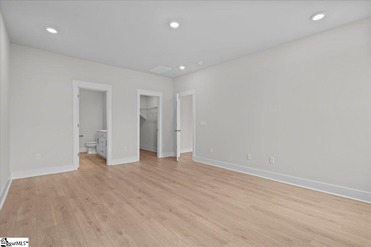 property viewer photo 16