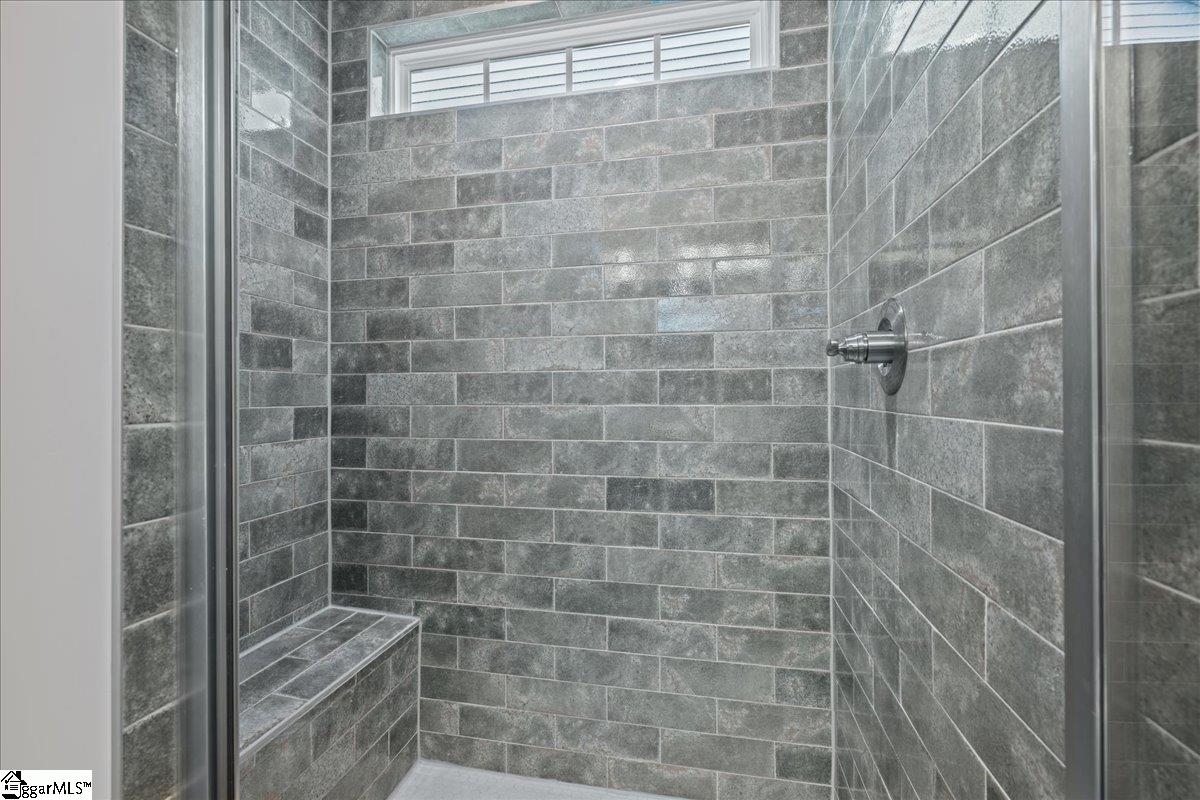 property viewer photo 19