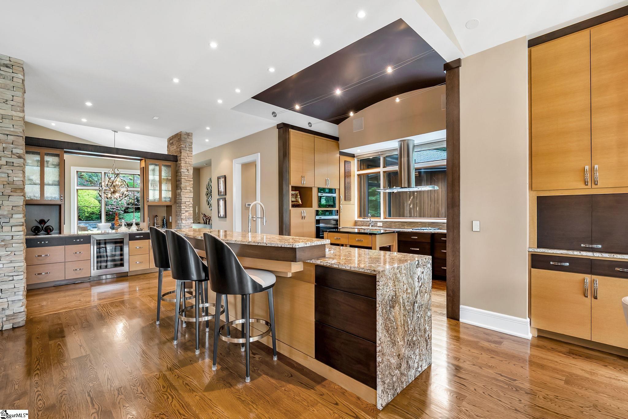 property viewer photo 10