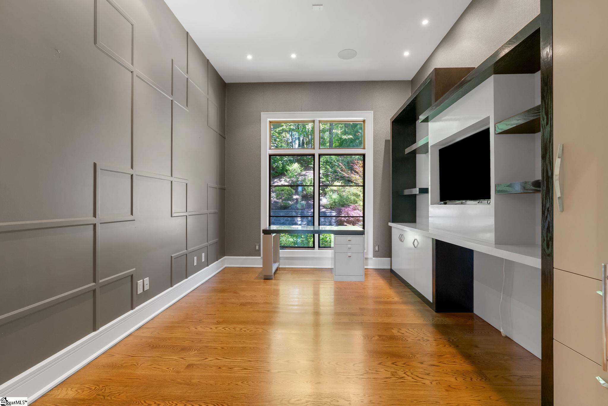 property viewer photo 27