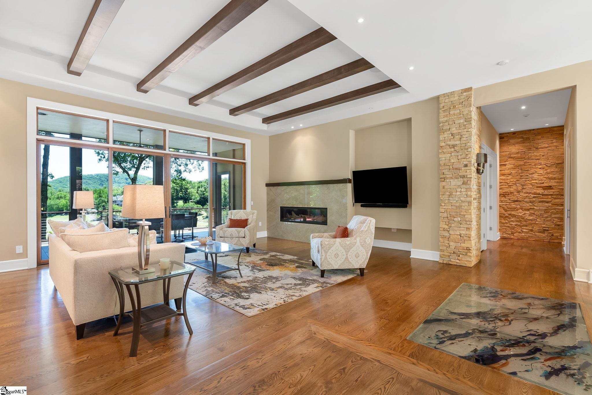 property viewer photo 6