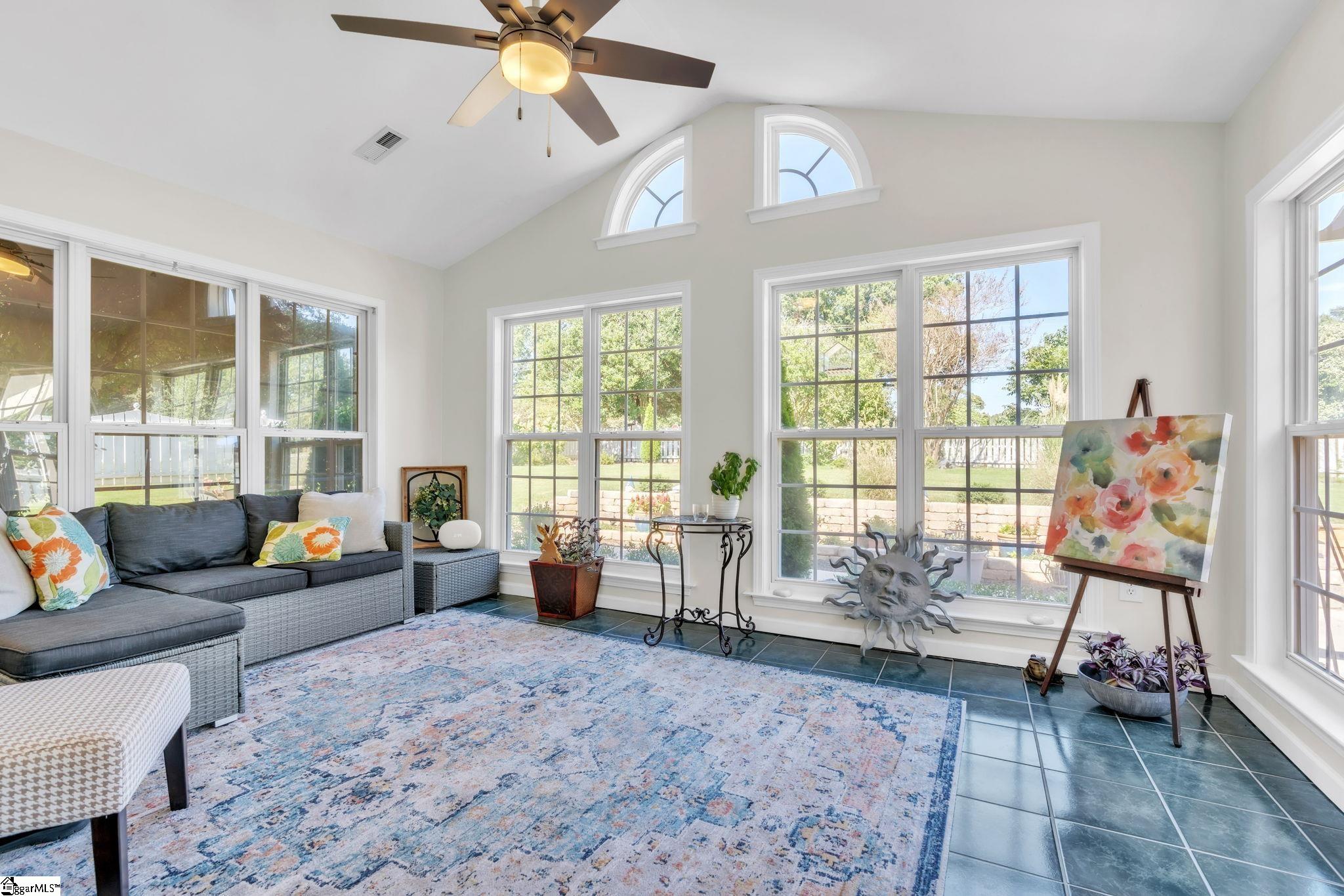 property viewer photo 15