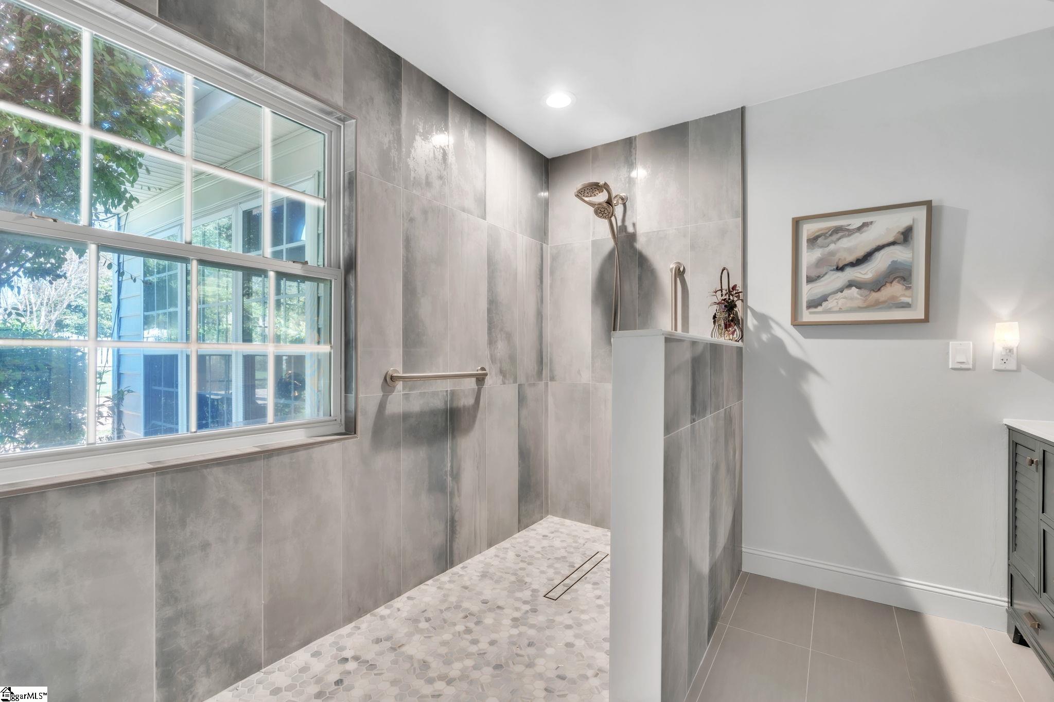 property viewer photo 23