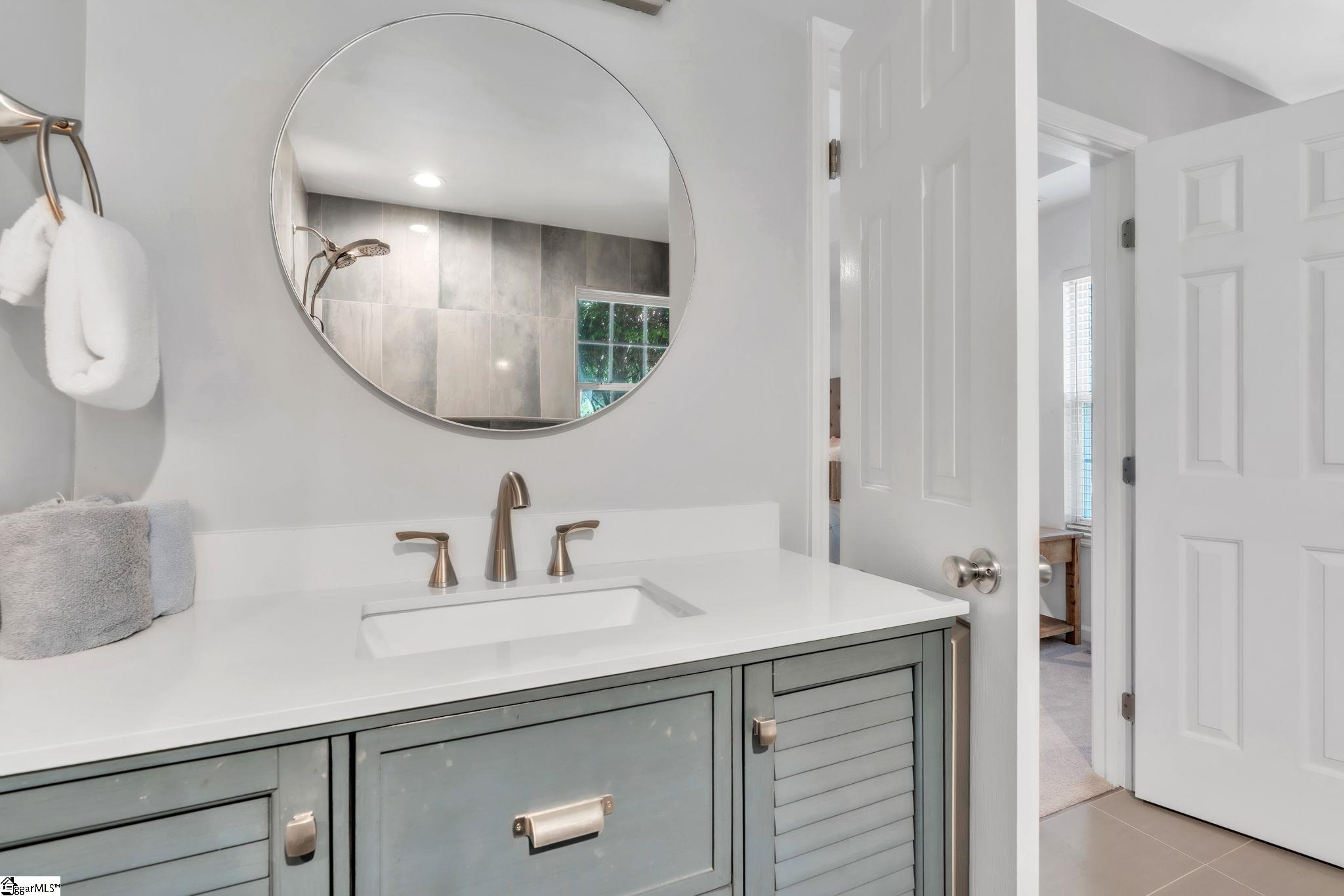 property viewer photo 25