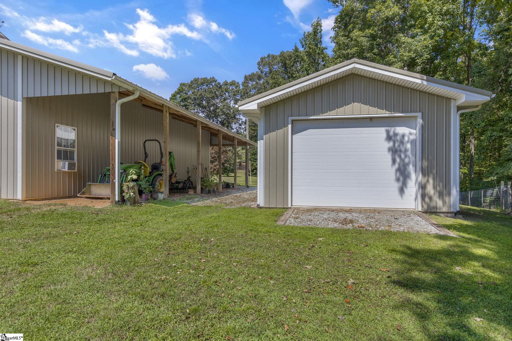 main property photo 34