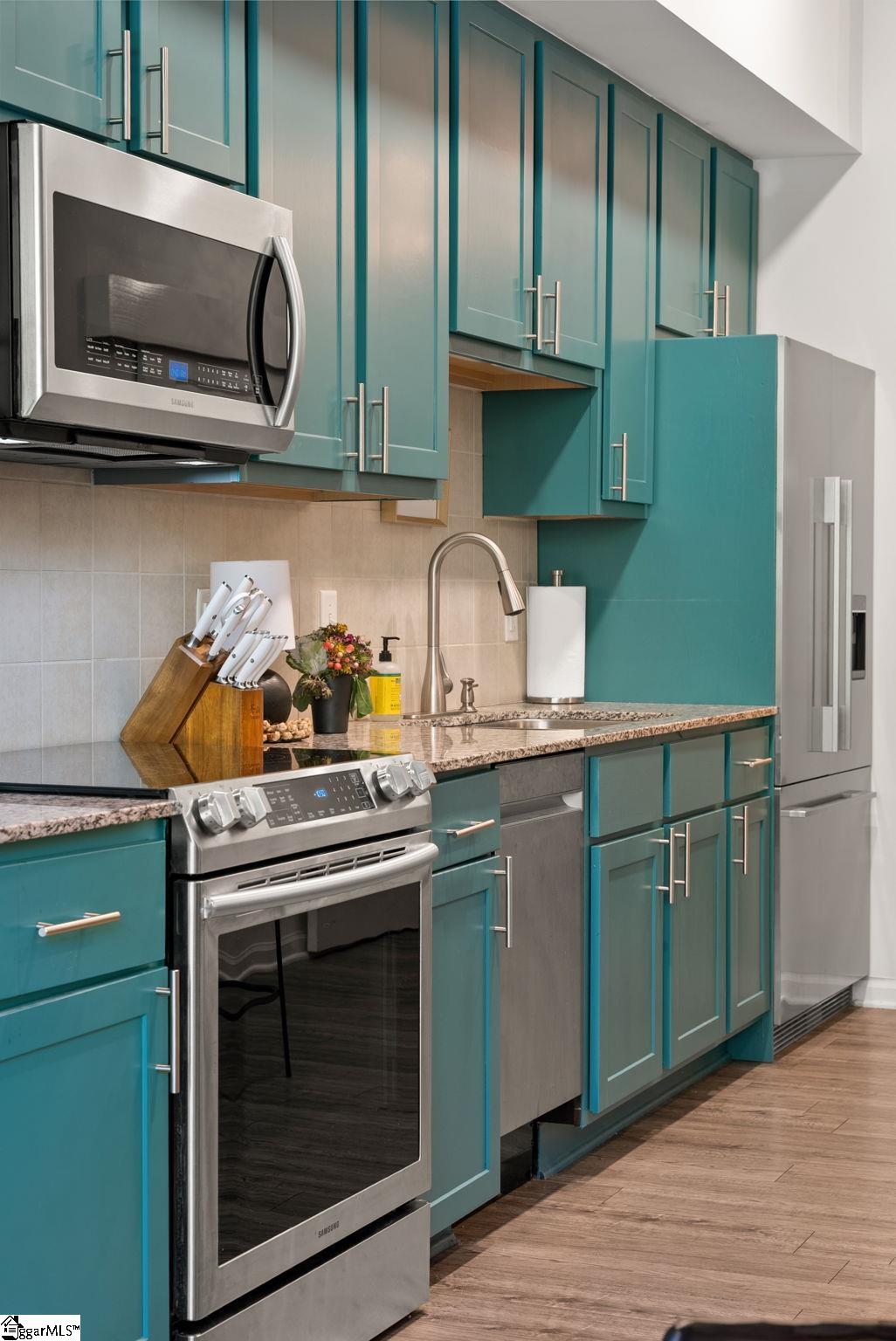 property viewer photo 11