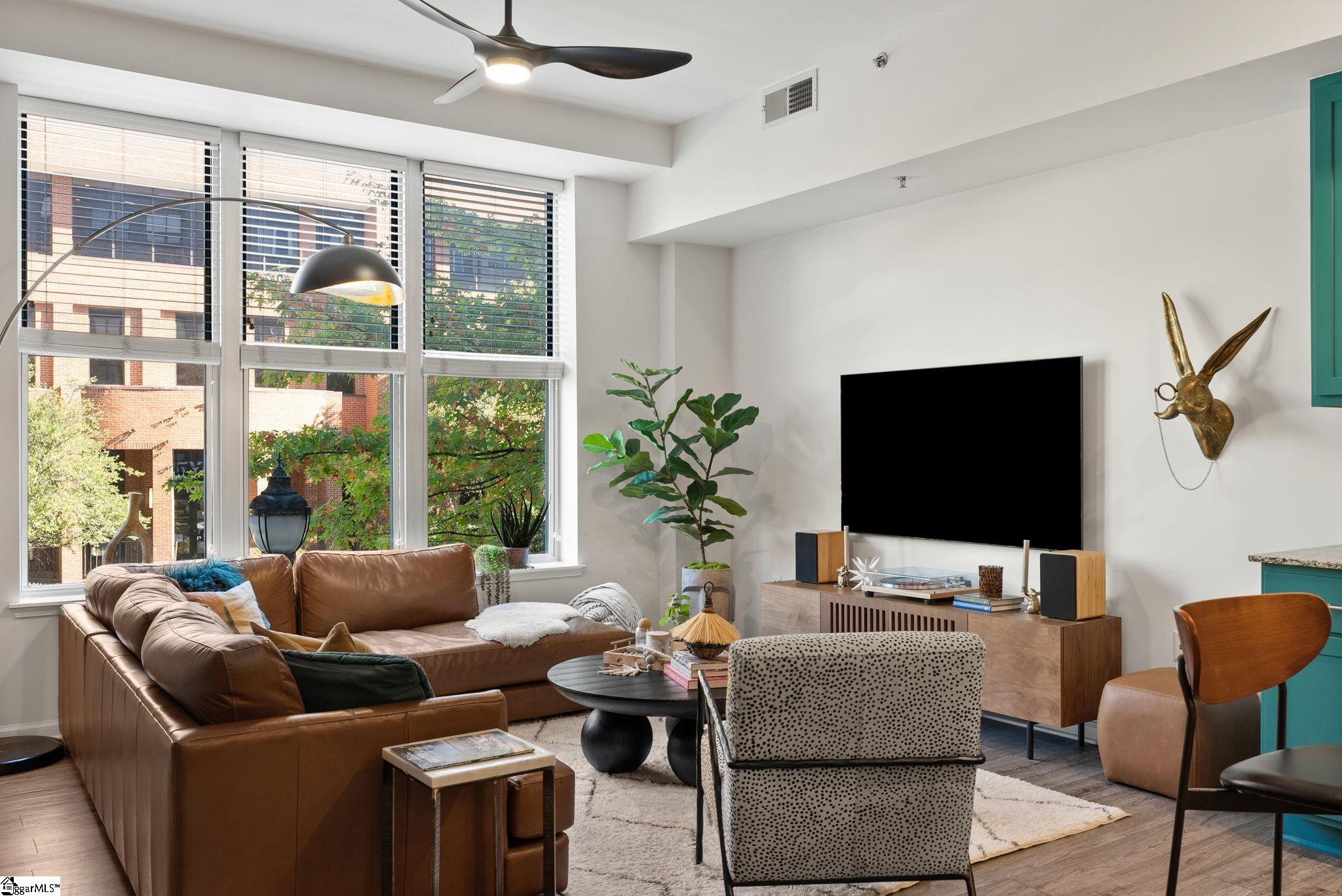 property viewer photo 17