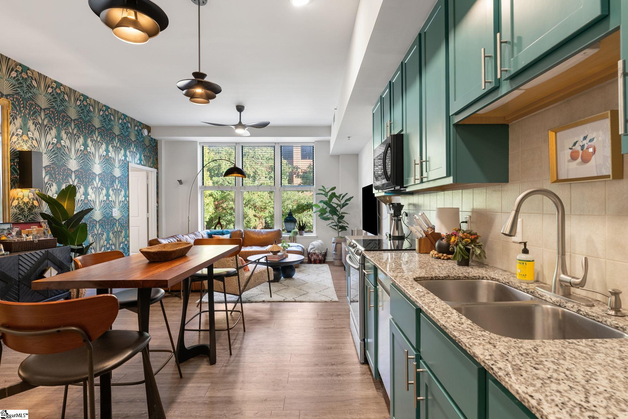 property viewer photo 8