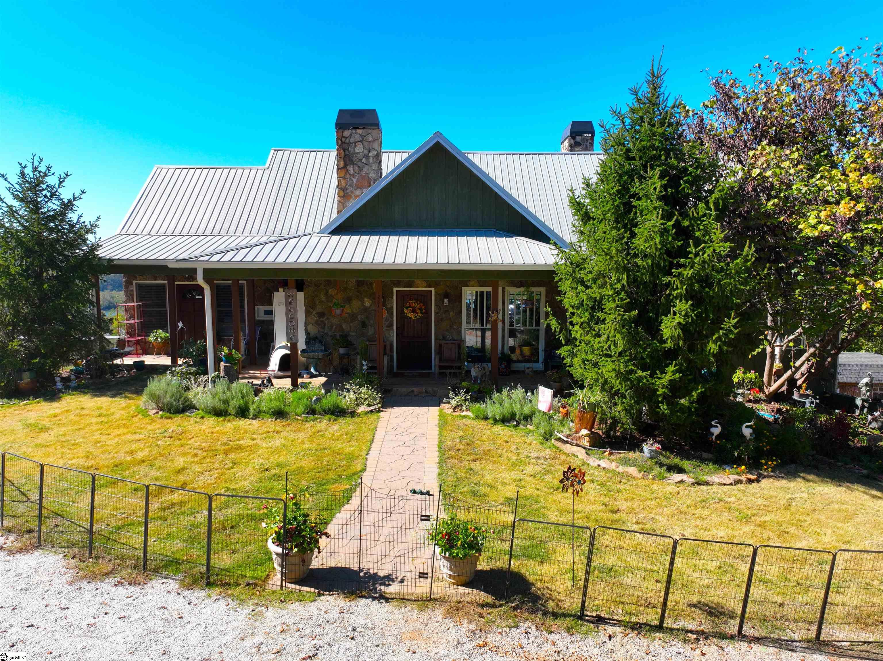 main property photo 17