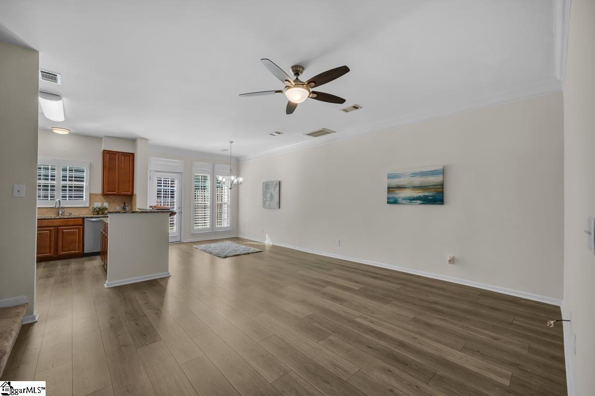 property viewer photo 6