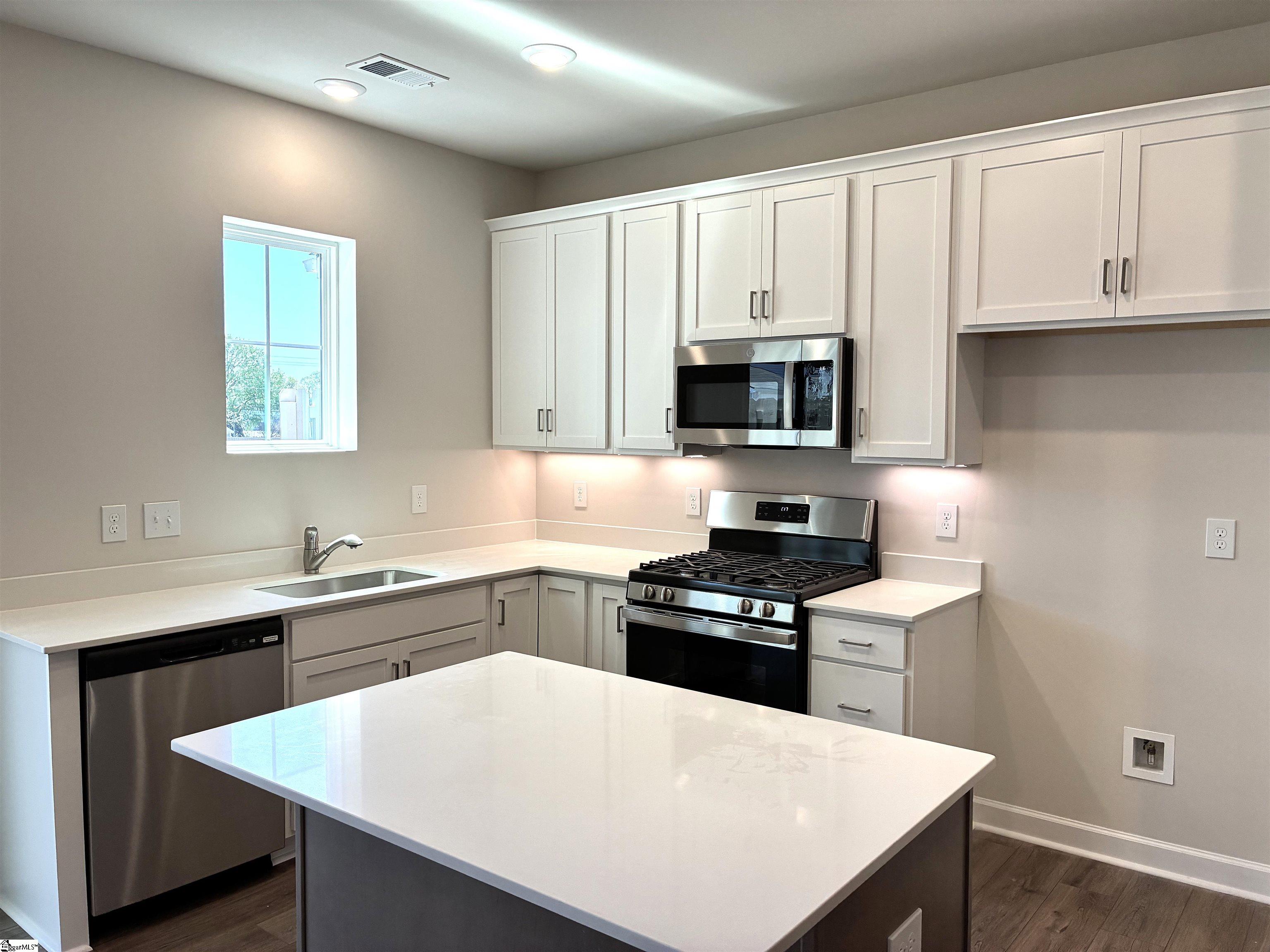 property viewer photo 2