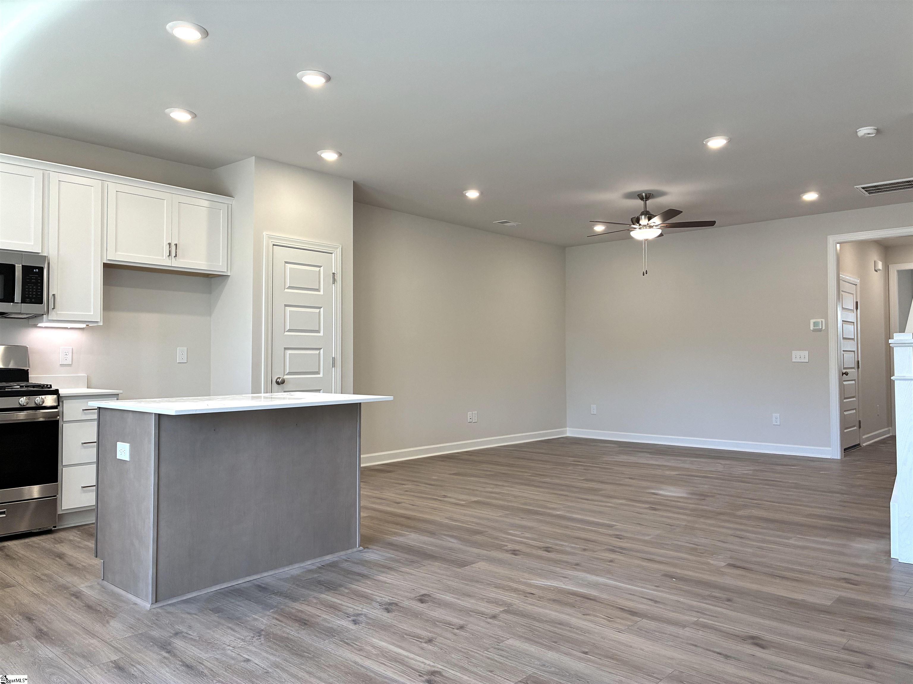property viewer photo 5