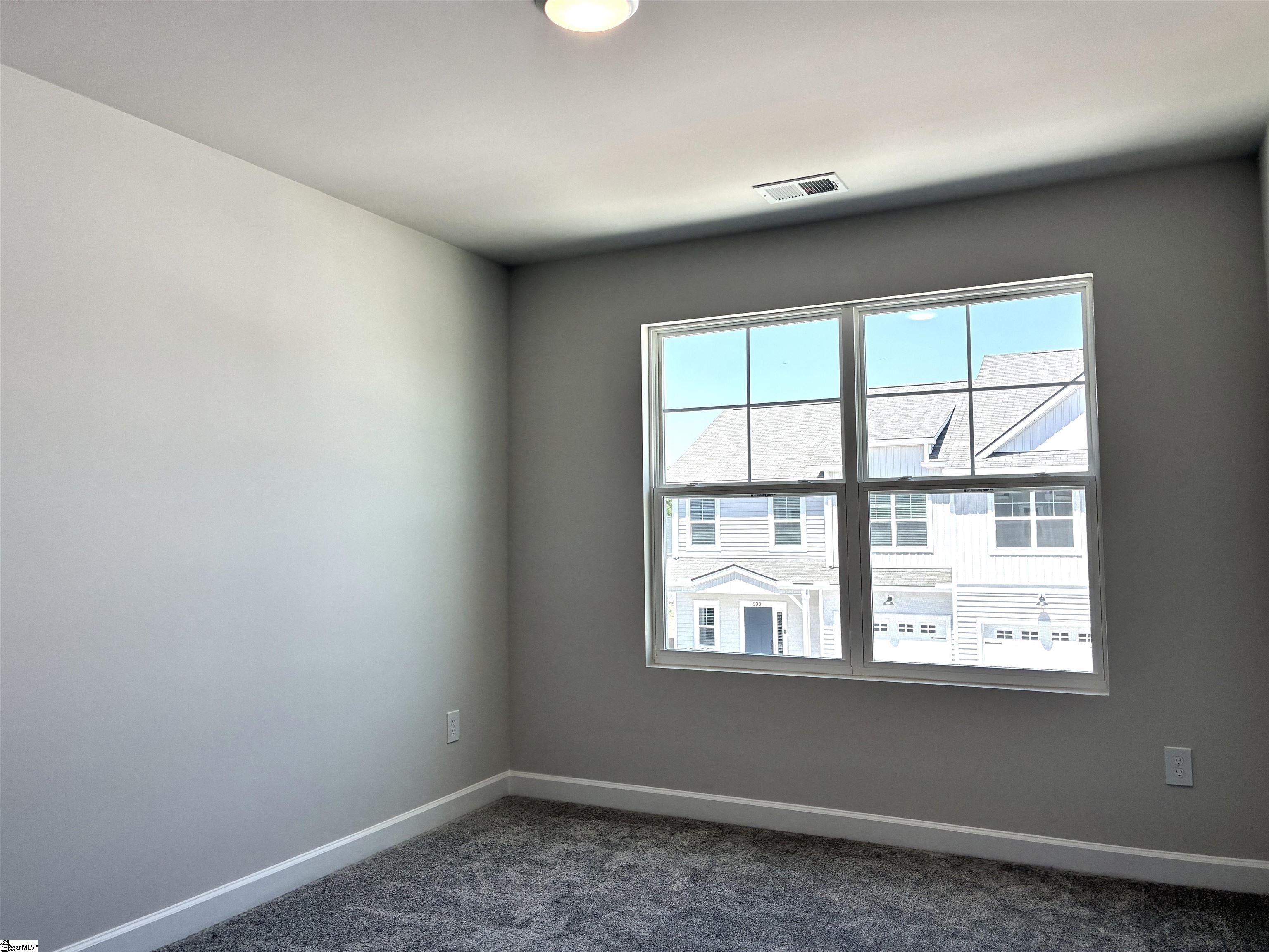 property viewer photo 9